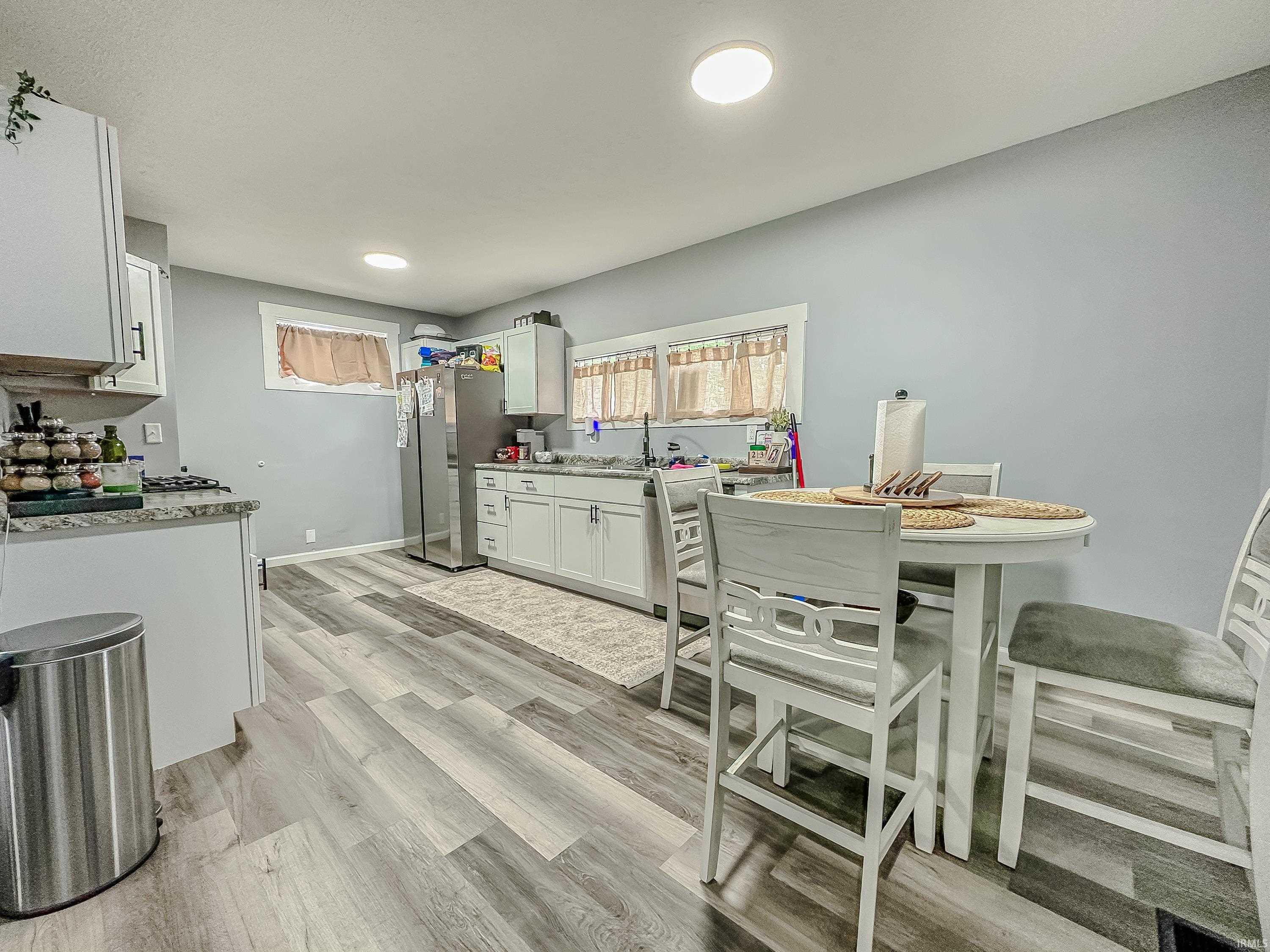 Photo 4 of 604 E Lusher Avenue