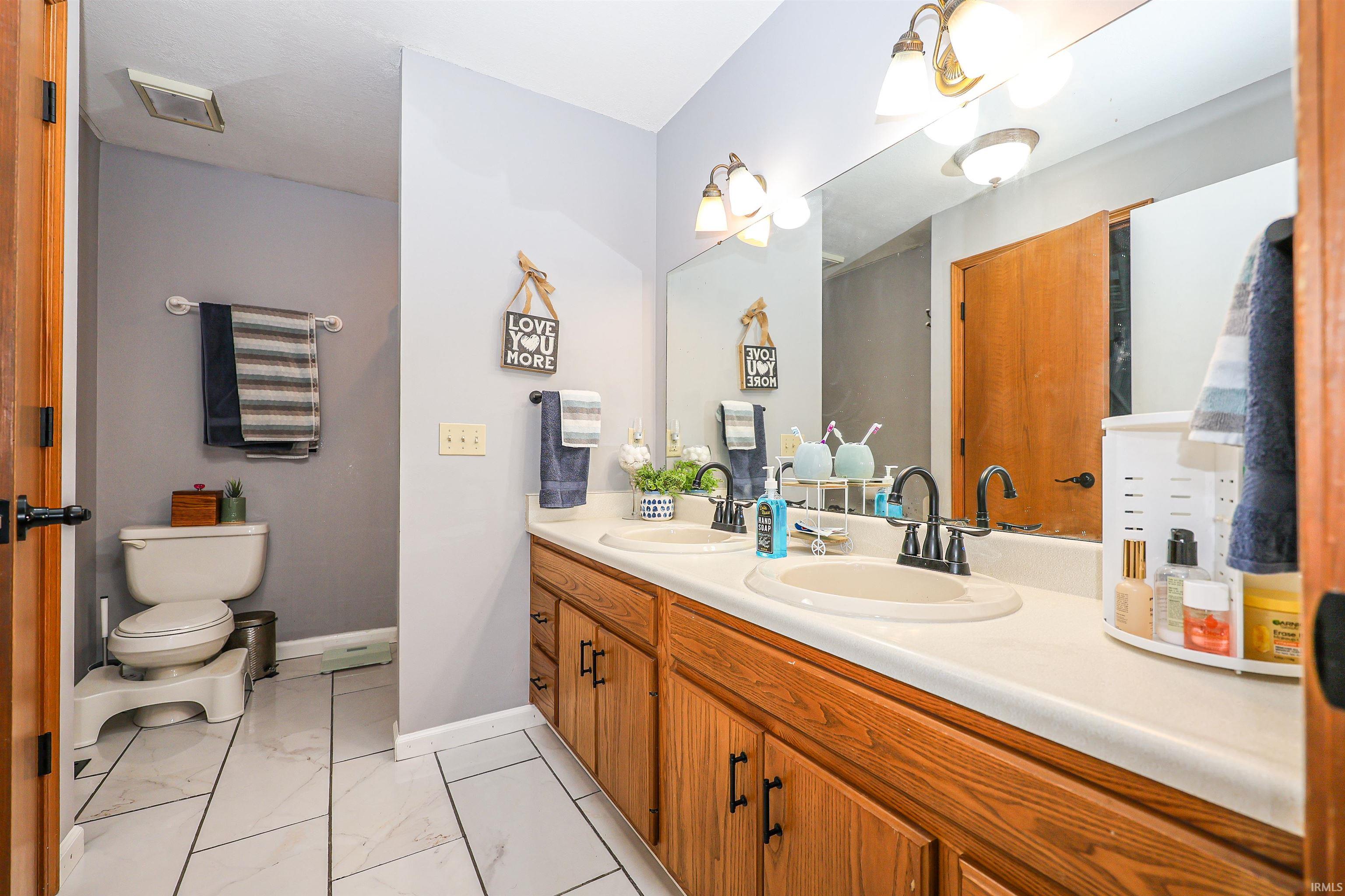 Photo 12 of 9305 Wallen Court