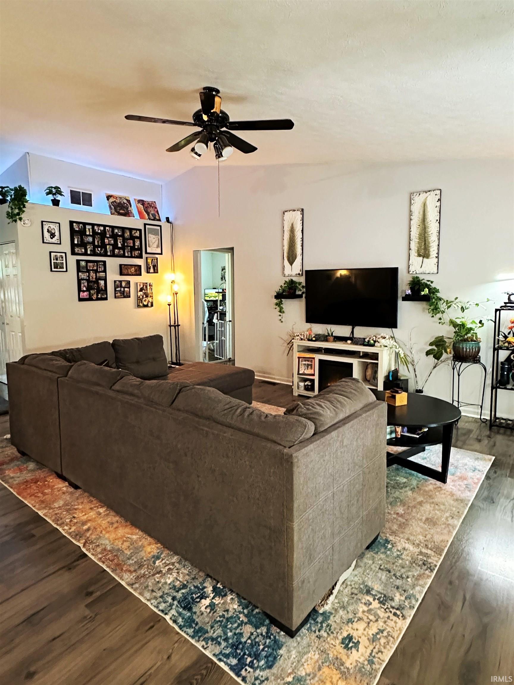 Homes for sale in Bloomington, IN | 3400 W Fox Trail Ct, Bloomington, IN 47403 | MLS# 202527172