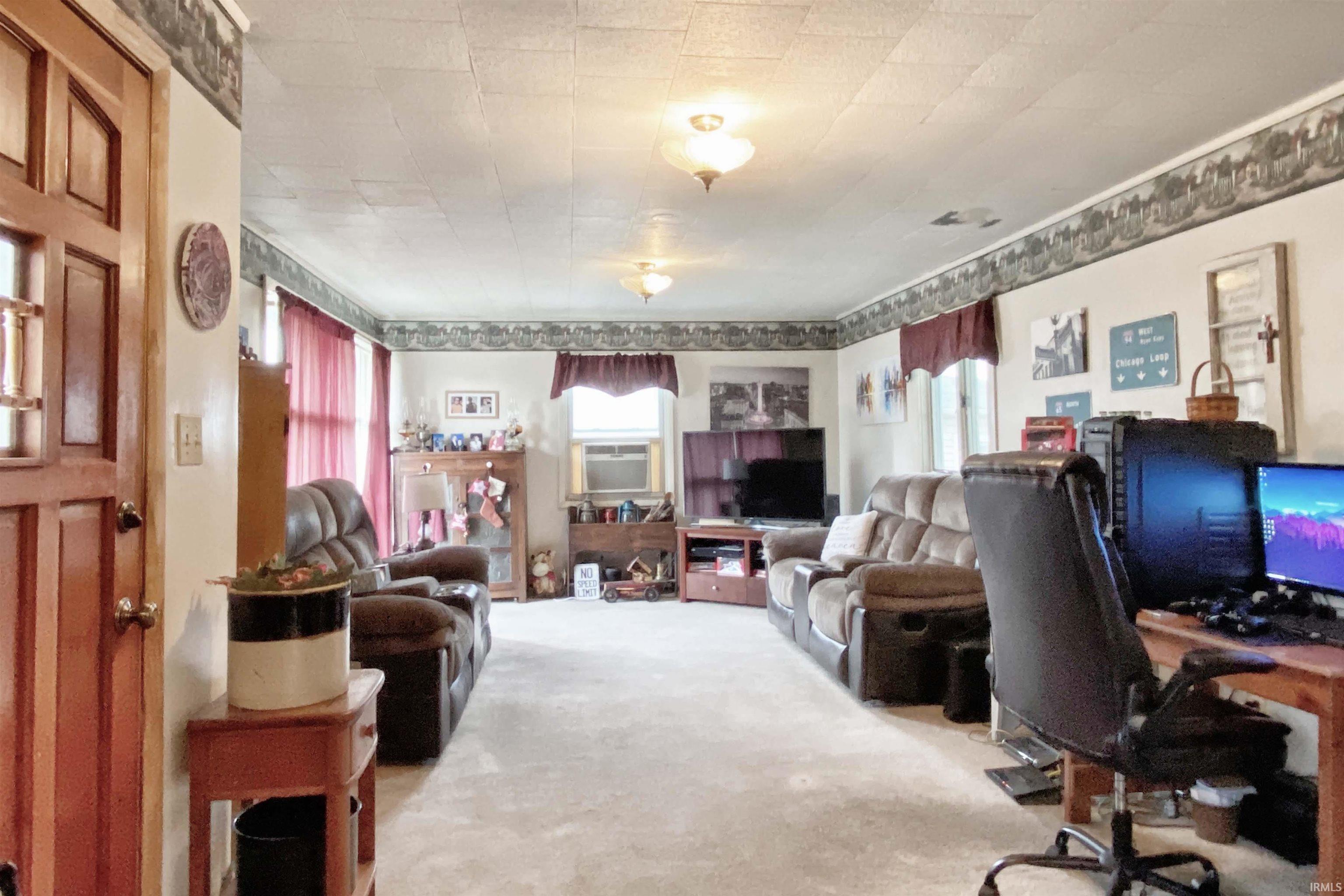 607 E Jackson Street