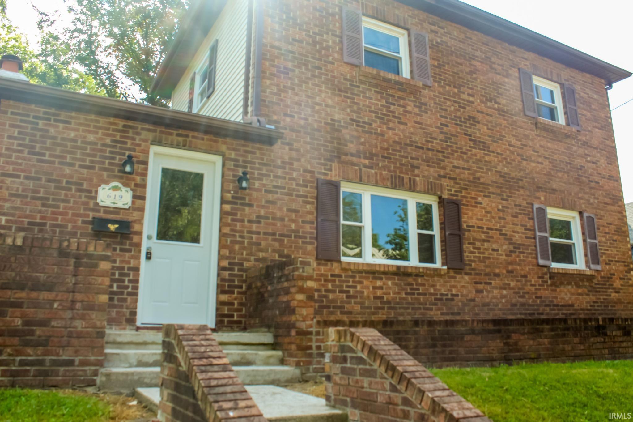 Homes for sale in Winchester, IN | 619 Richmond St, Winchester, IN 47394 | MLS# 202527237