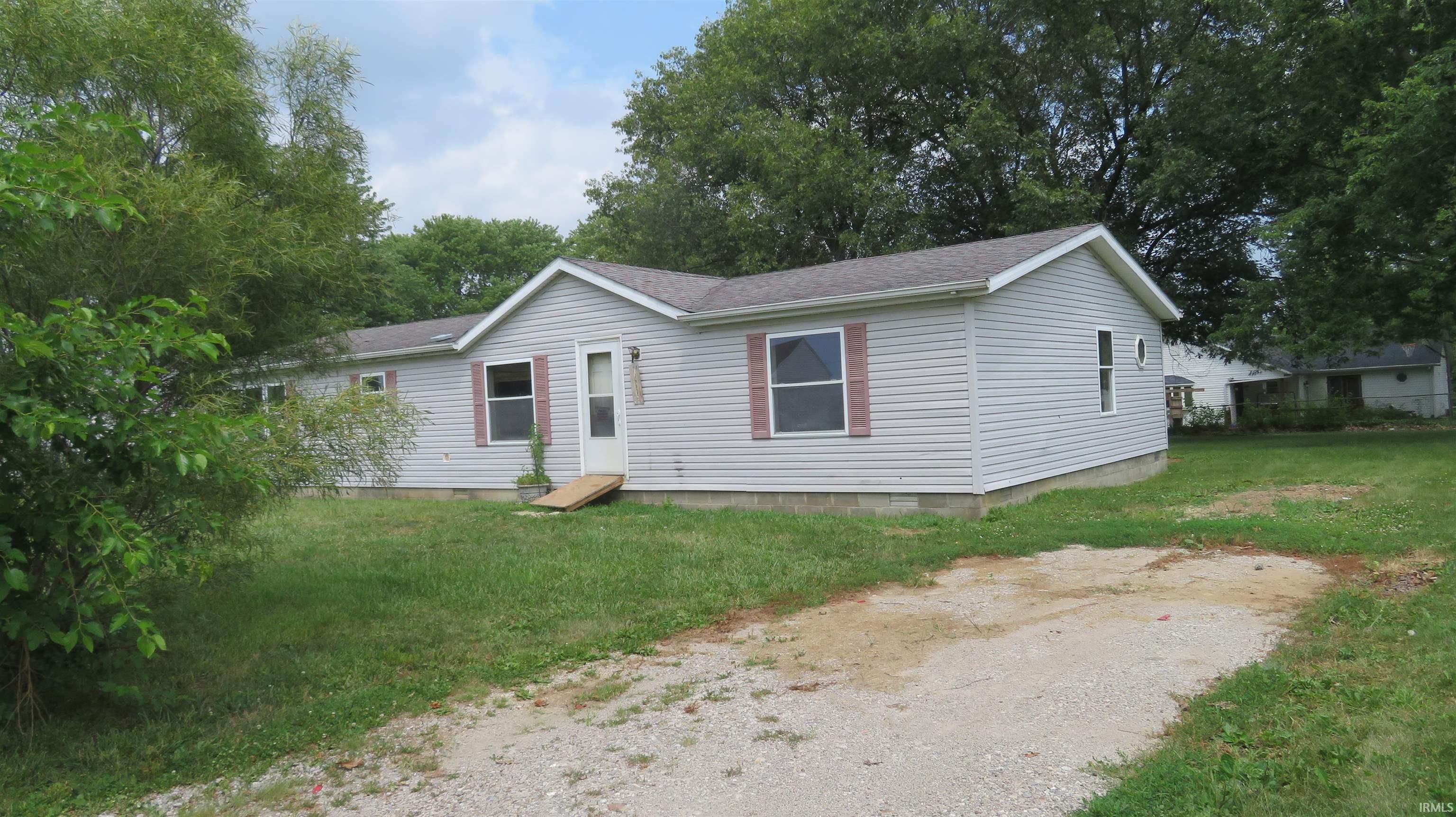 Homes for sale in Walton, IN | 614 Carol Dr, Walton, IN 46994 | MLS# 202527240