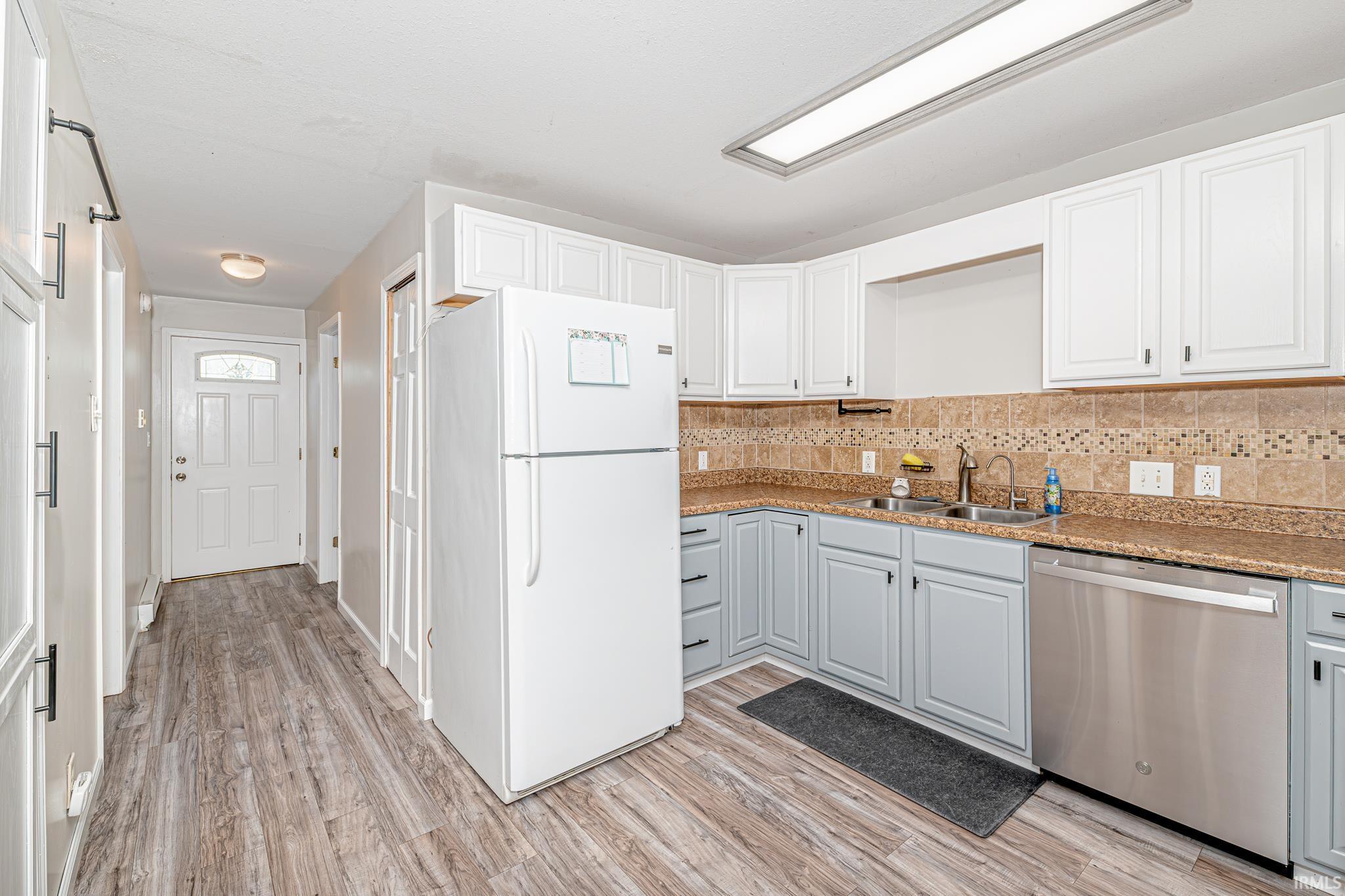 3589 W Maple Drive-57