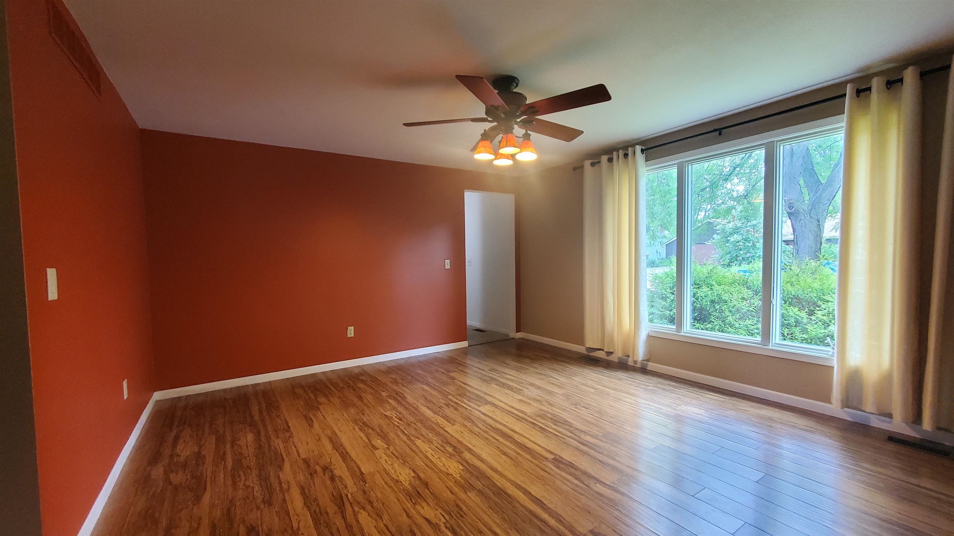 Photo 3 of 4728 Raleigh Court