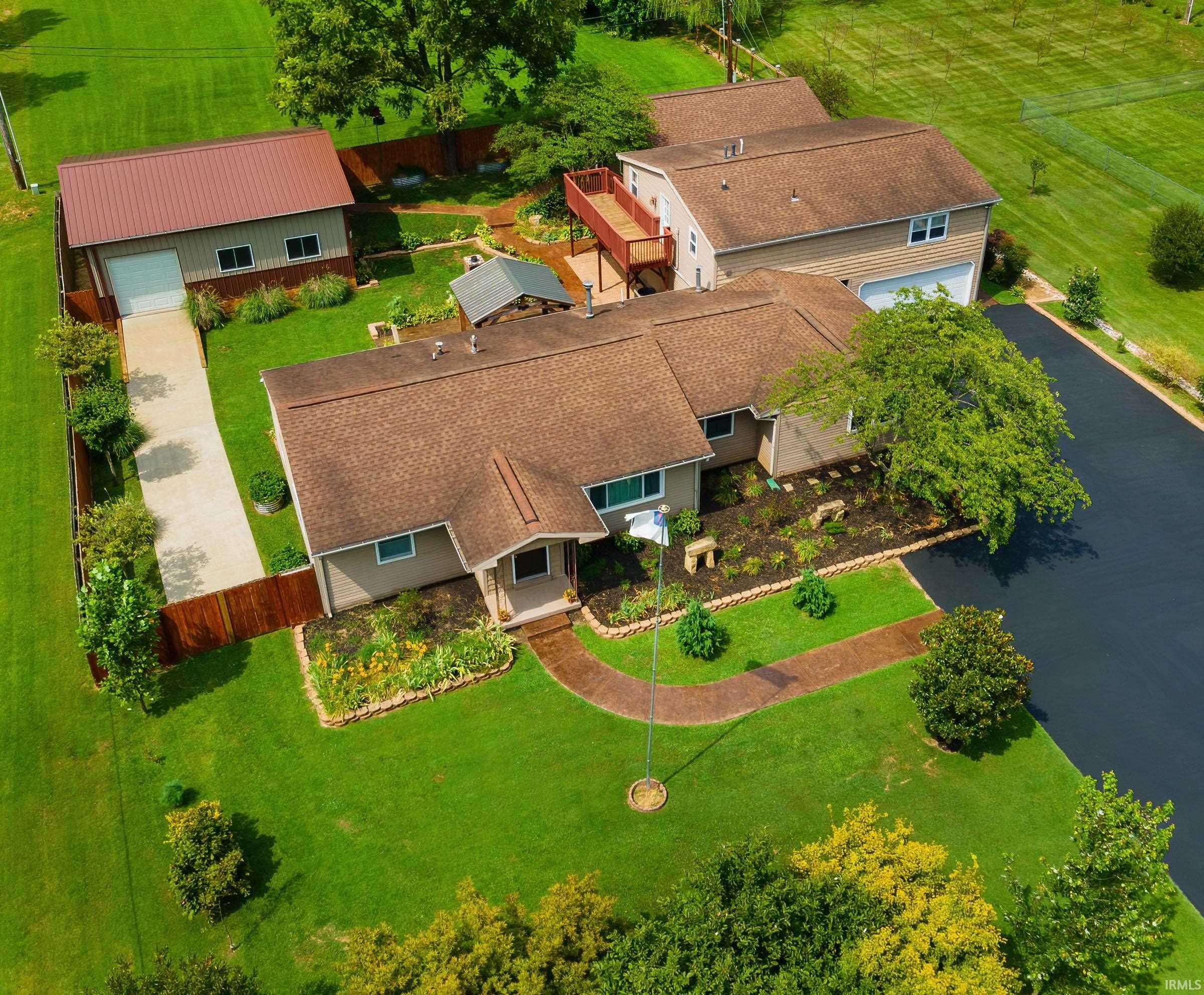 Homes for sale in Newburgh, IN | 8644 Vann Rd, Newburgh, IN 47630 | MLS# 202527384