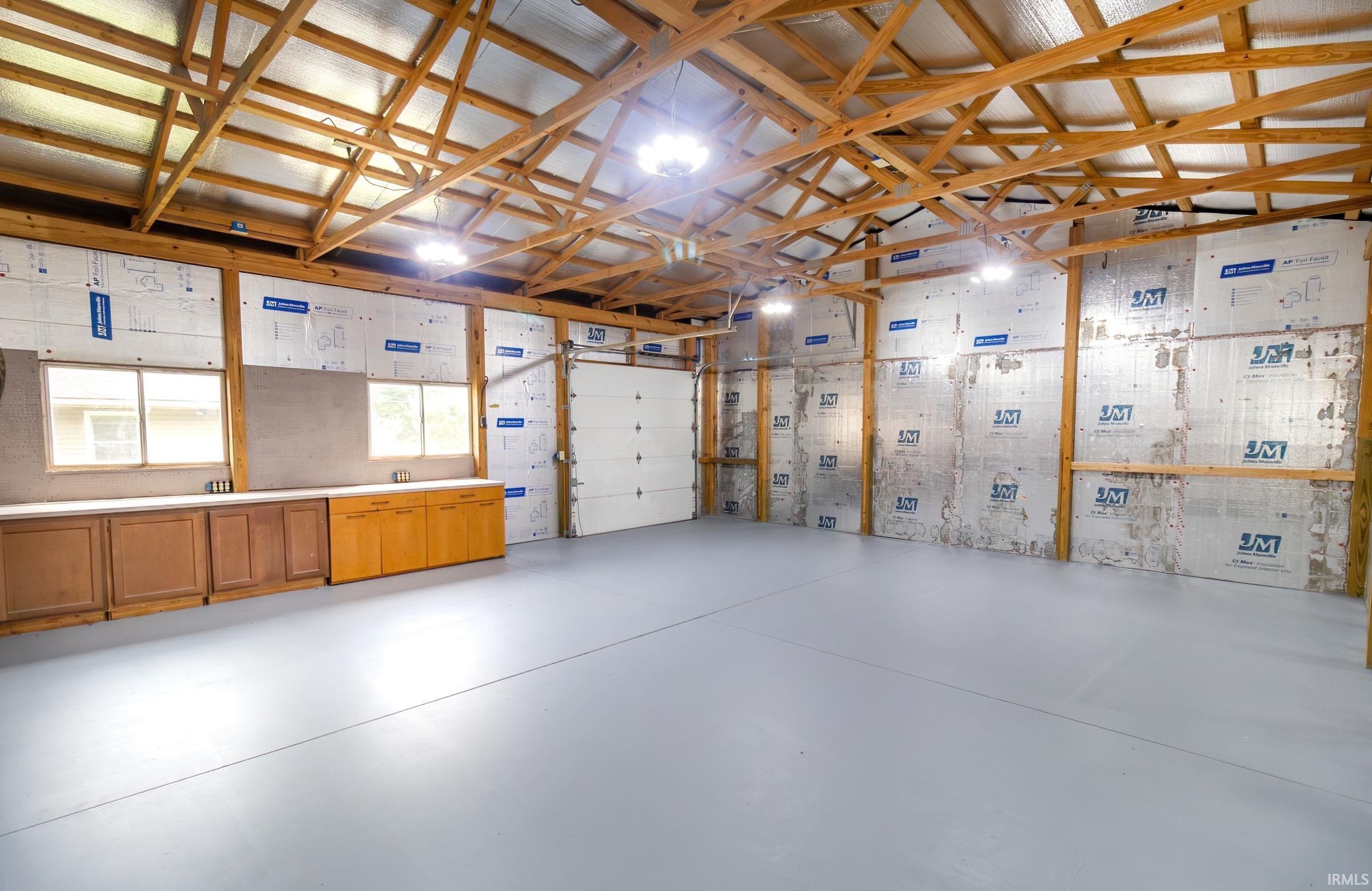 Homes for sale in Newburgh, IN | 8644 Vann Rd, Newburgh, IN 47630 | MLS# 202527384