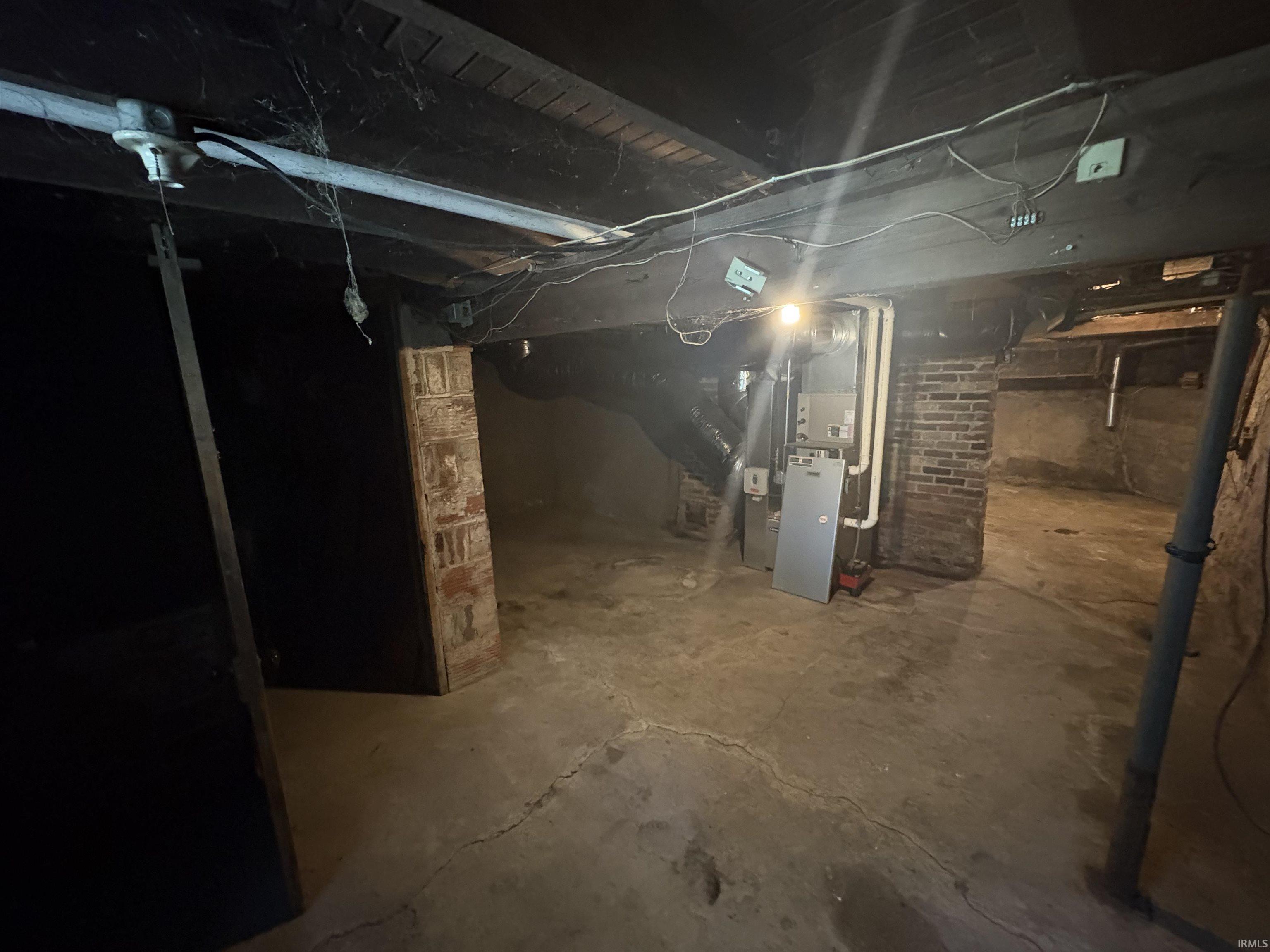 Homes for sale in Huntington, IN | 814 W Division St, Huntington, IN 46750 | MLS# 202527405