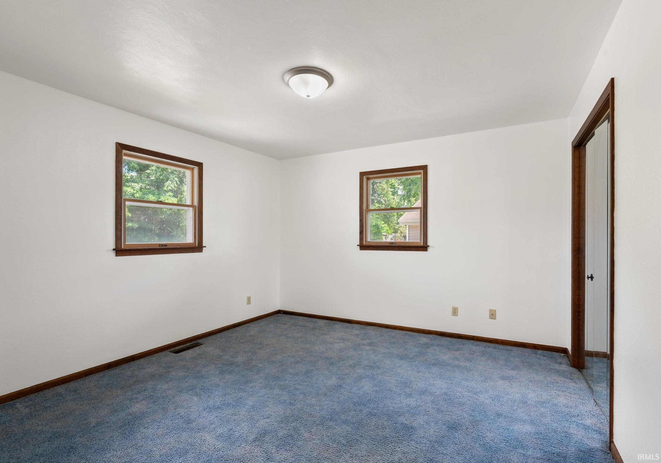 Photo 19 of 721 N Ellsworth Street