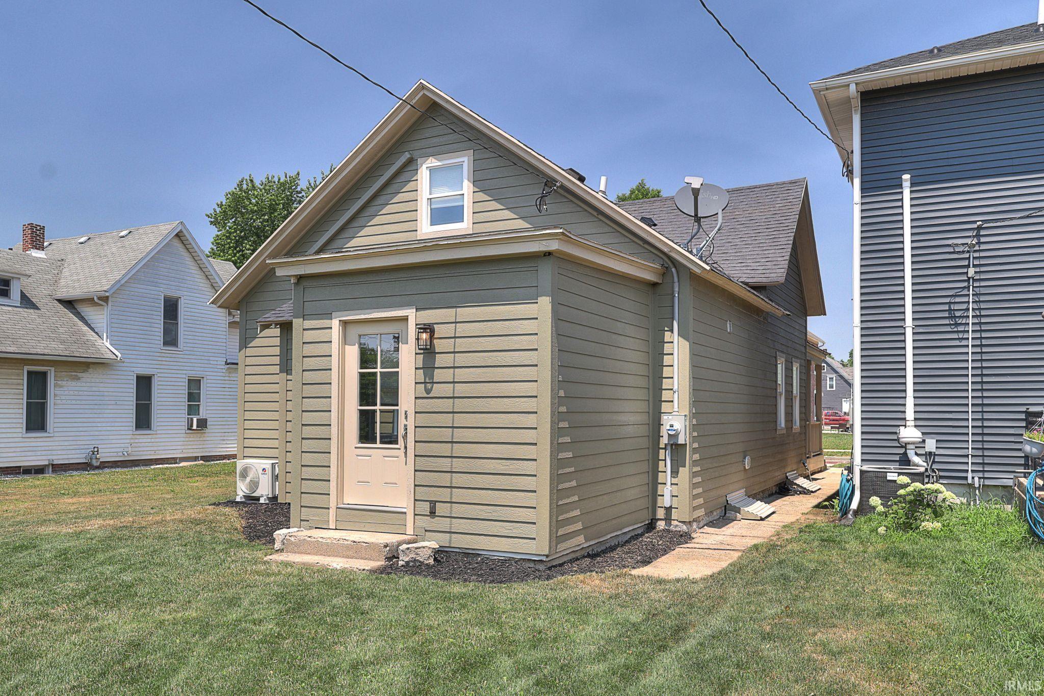 Photo 29 of 423 W 4Th Street