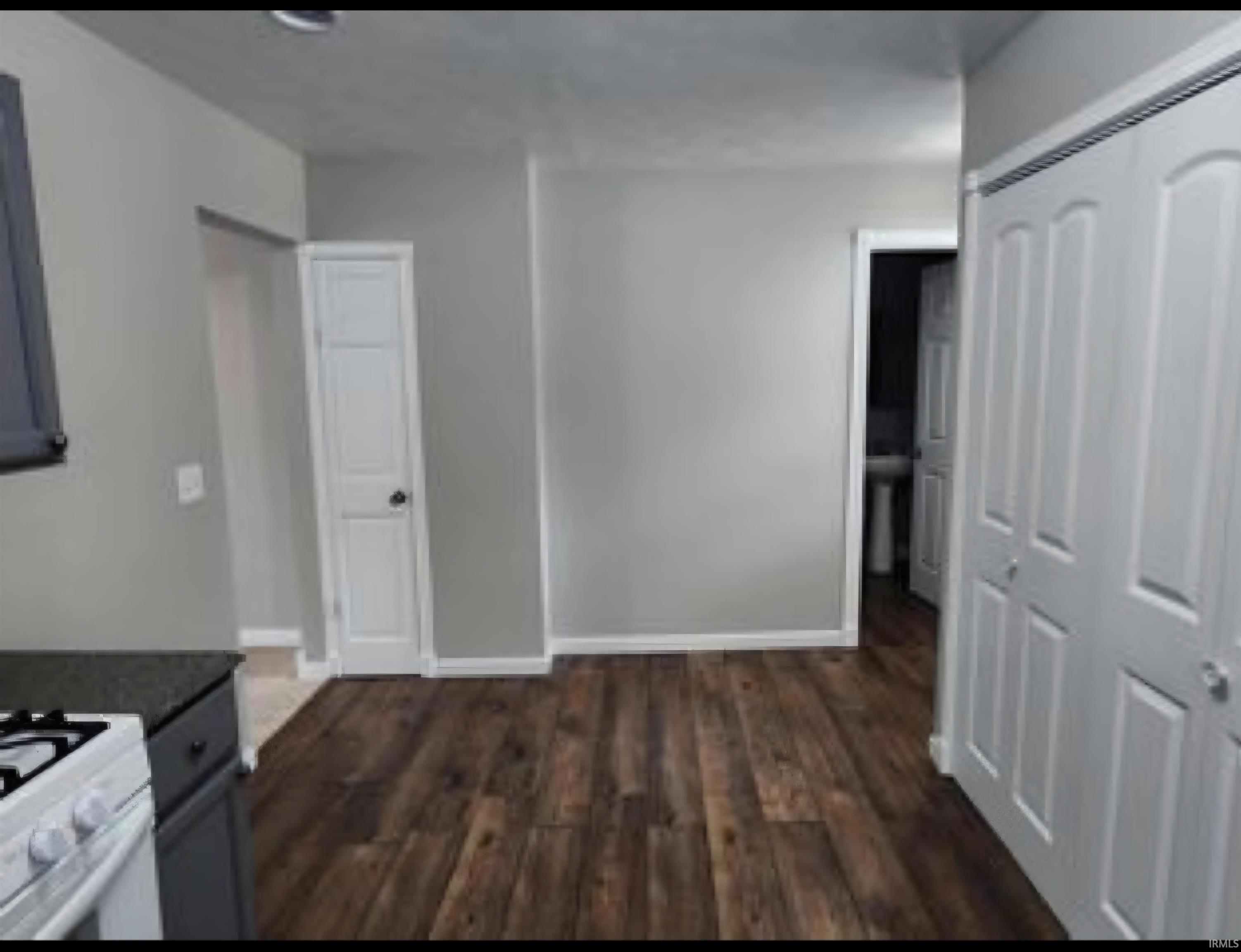 Photo 5 of 915 S 8th Street