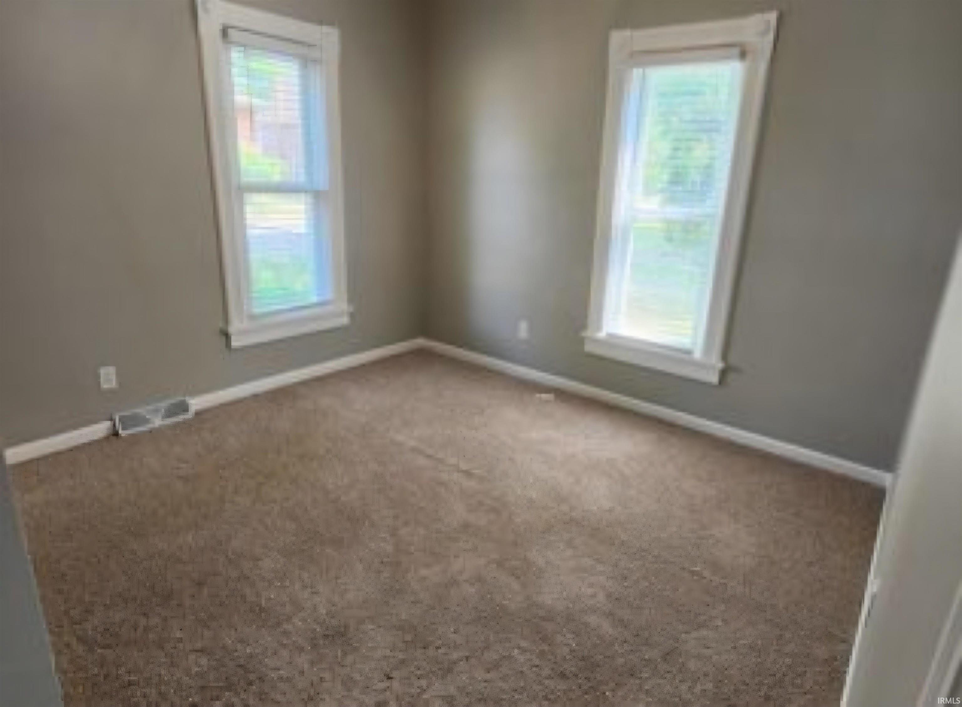 Photo 7 of 915 S 8th Street