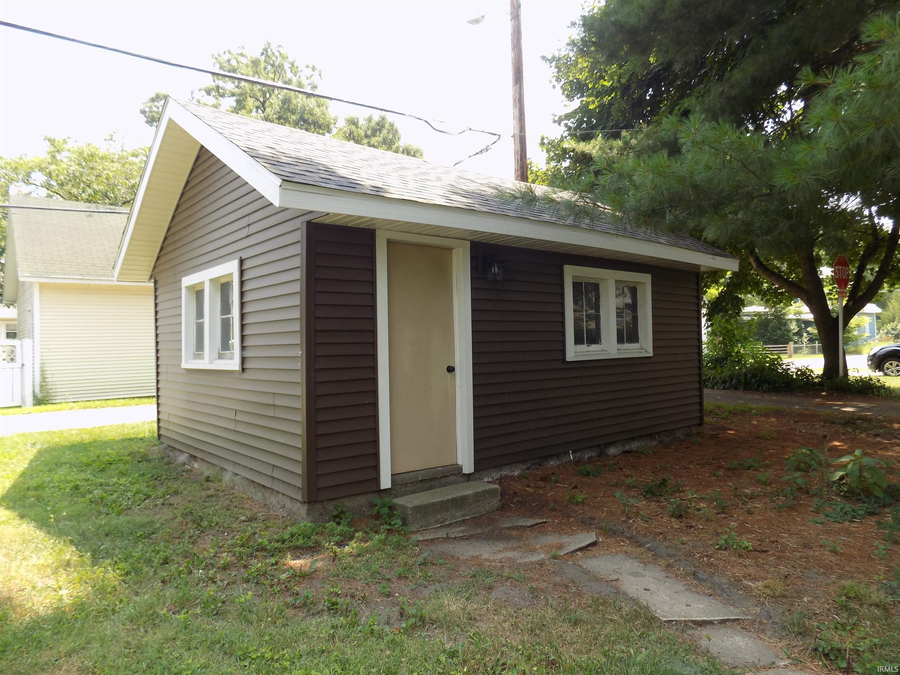 Photo 33 of 628 S 6th Street