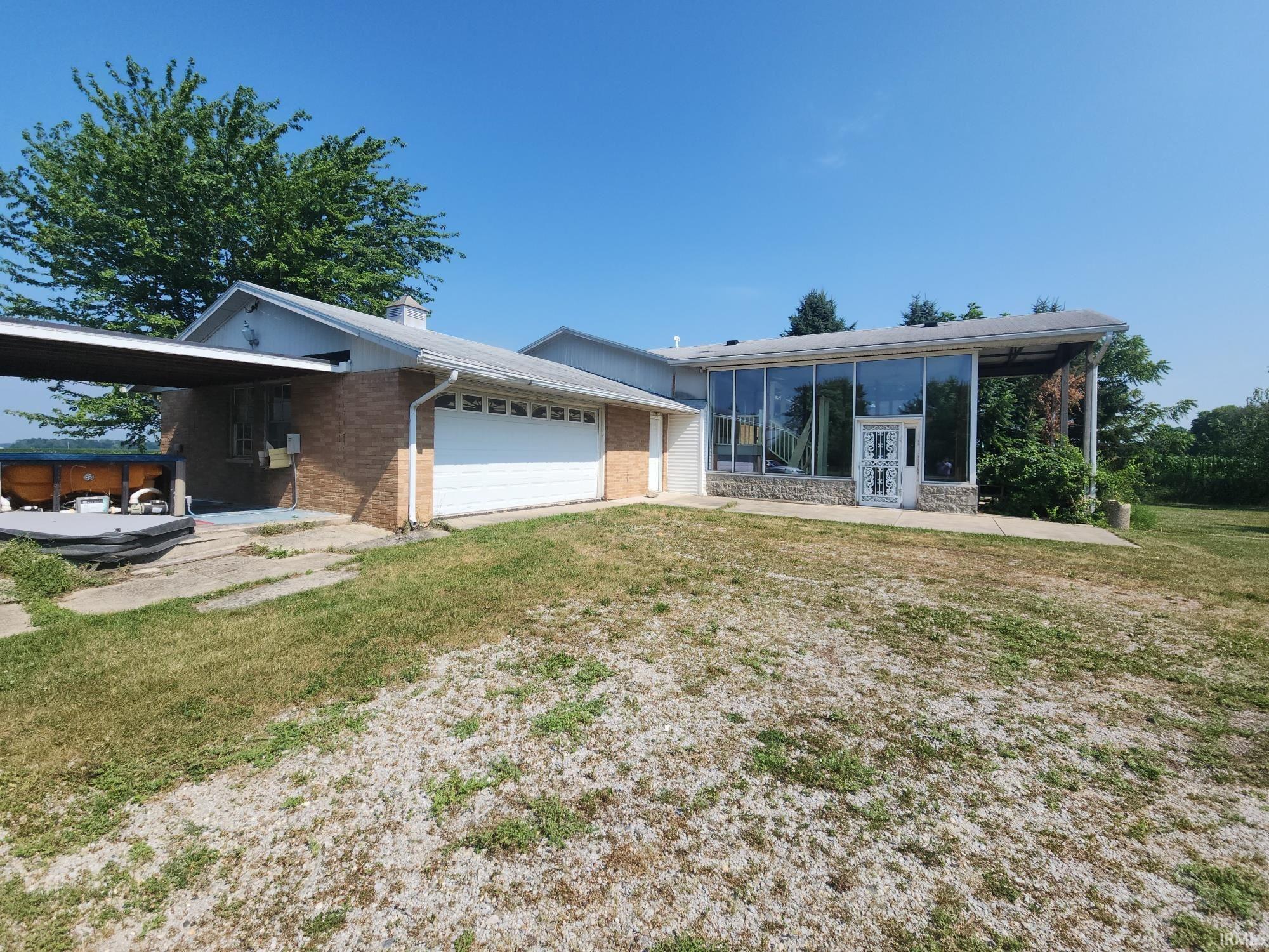 Homes for sale in Logansport, IN | 4096 N 425 E Rd, Logansport, IN 46947 | MLS# 202527558