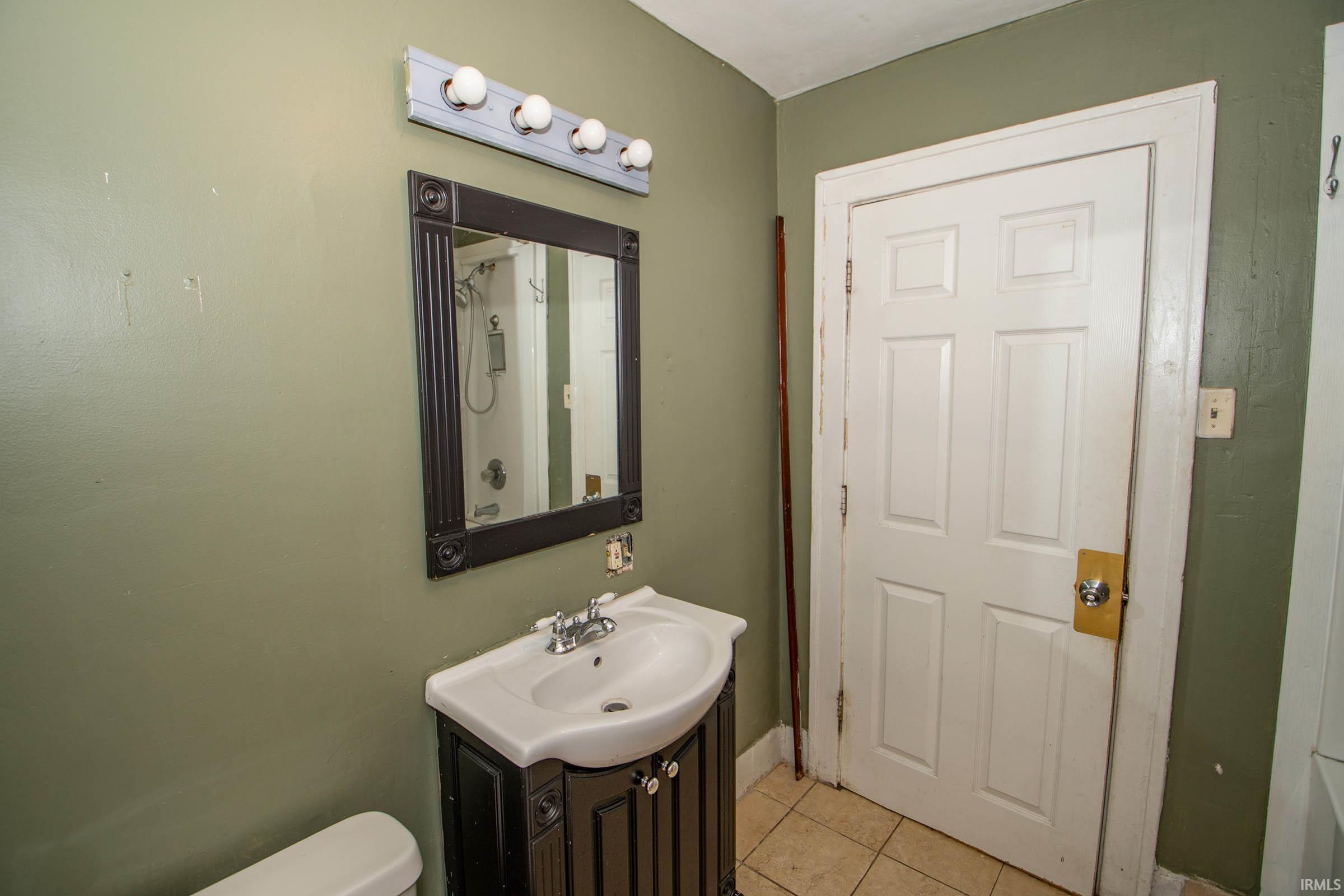 Photo 15 of 1618 Roys Avenue