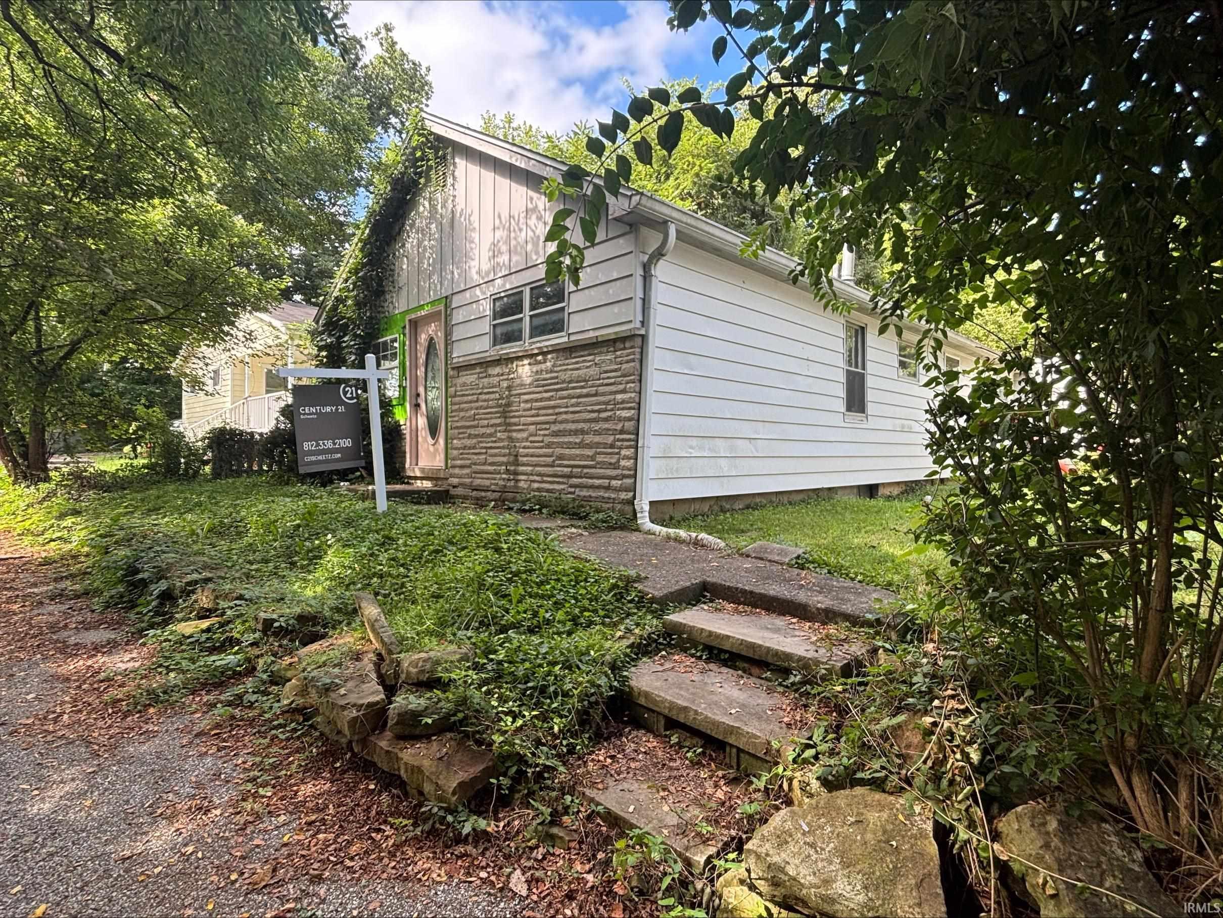 Homes for sale in Bloomington, IN | 2304 S Ford Ave, Bloomington, IN 47403 | MLS# 202527623