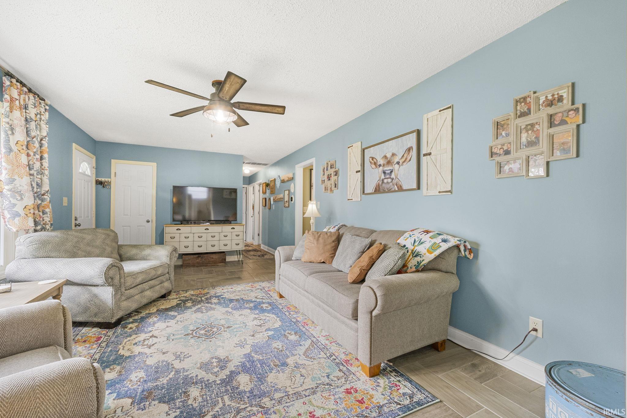 Photo 4 of 7522 Pinedale Drive