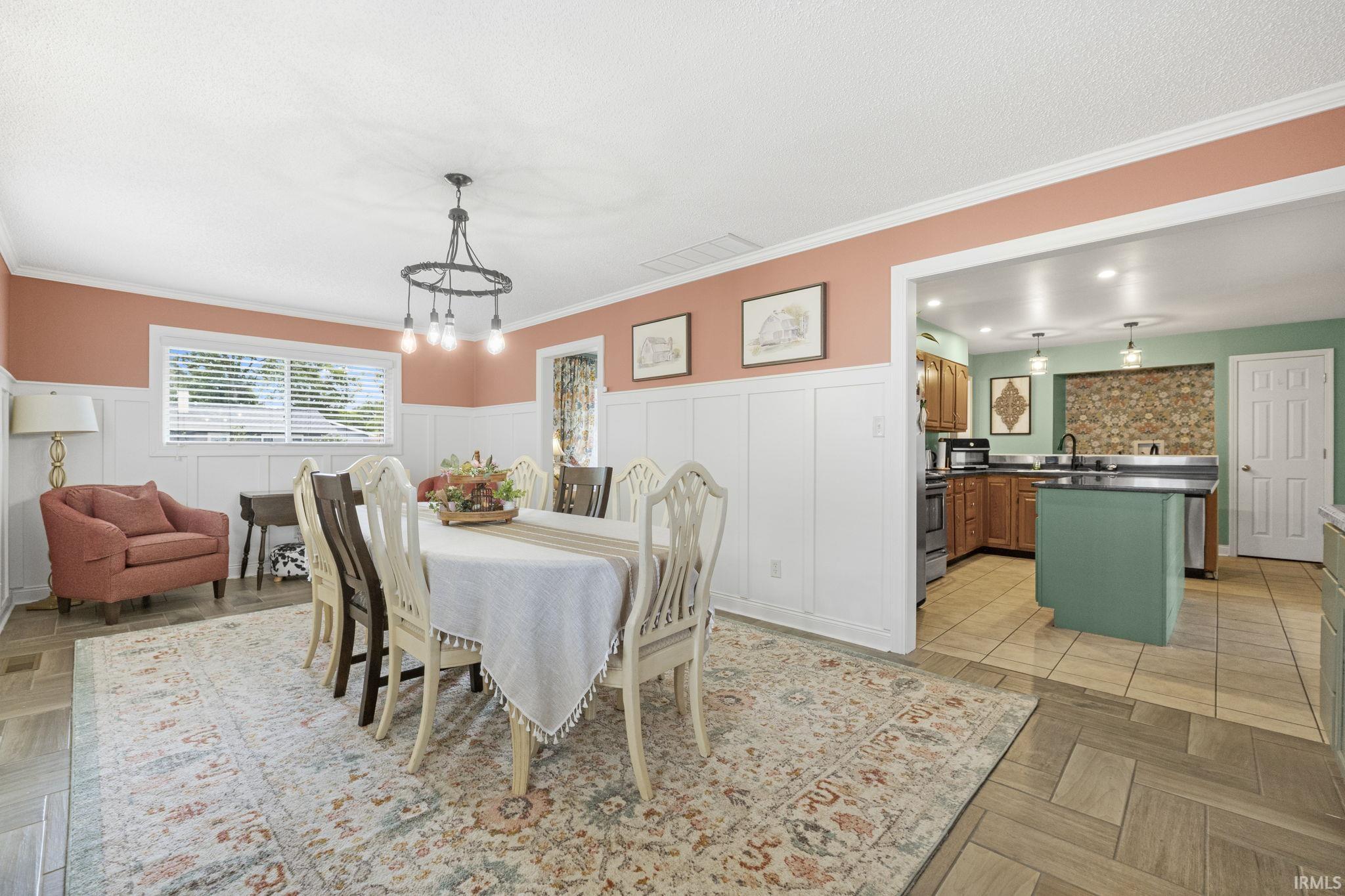 Photo 7 of 7522 Pinedale Drive
