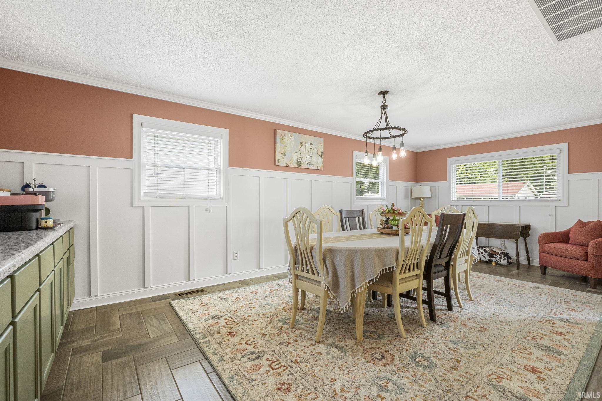 Photo 8 of 7522 Pinedale Drive