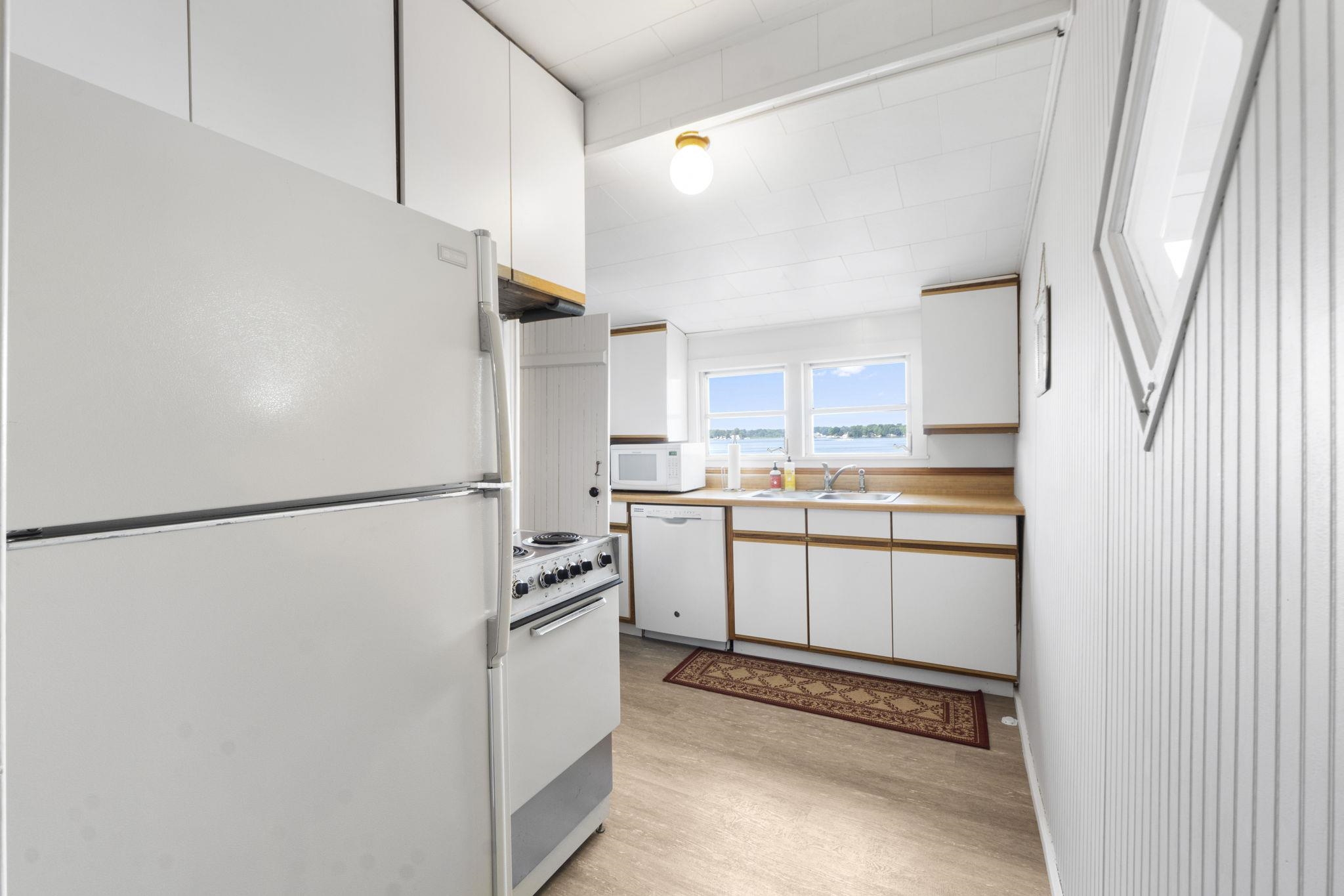 Photo 11 of 320 Lane 120 Hamilton Lk