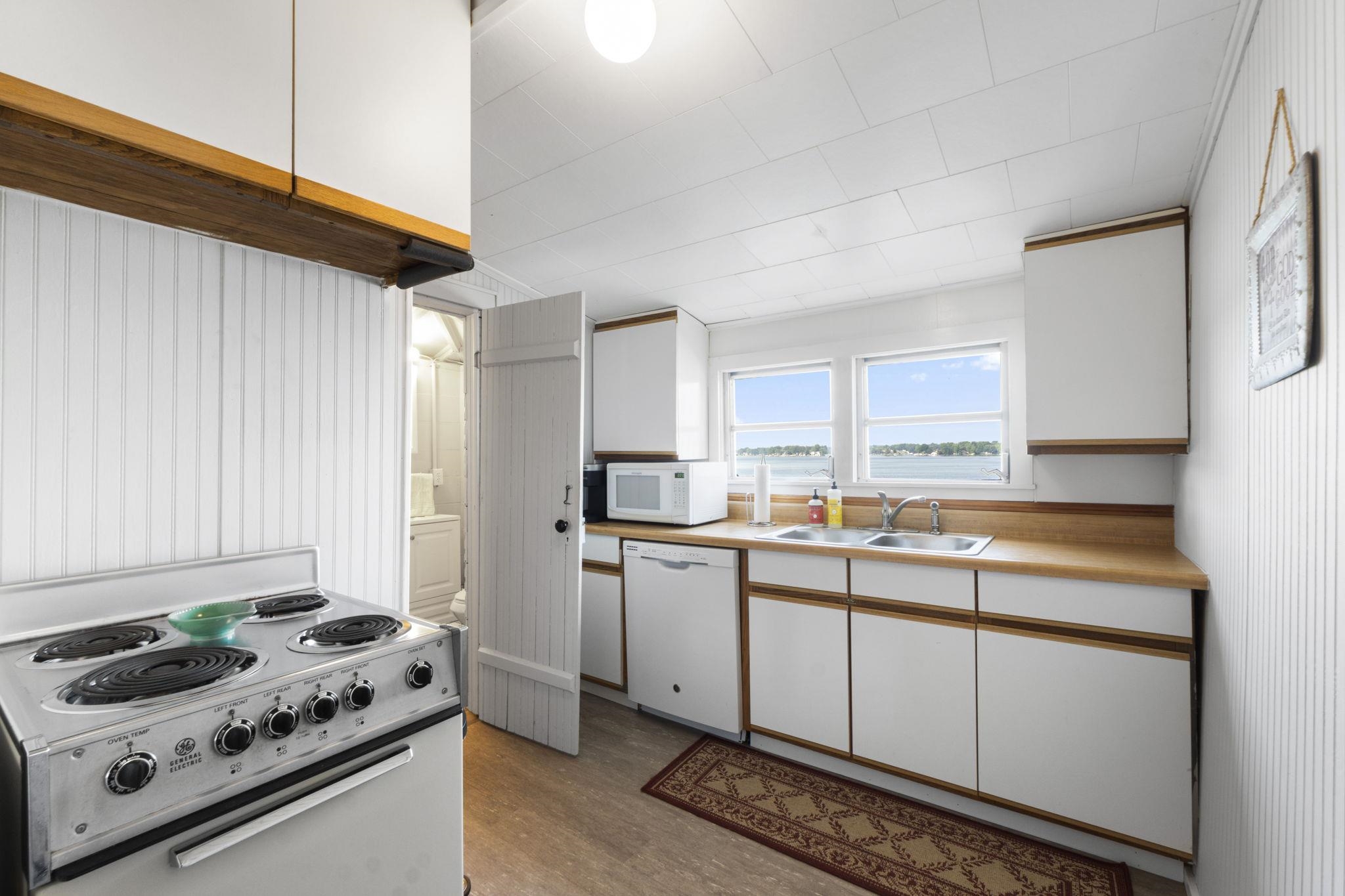 Photo 12 of 320 Lane 120 Hamilton Lk