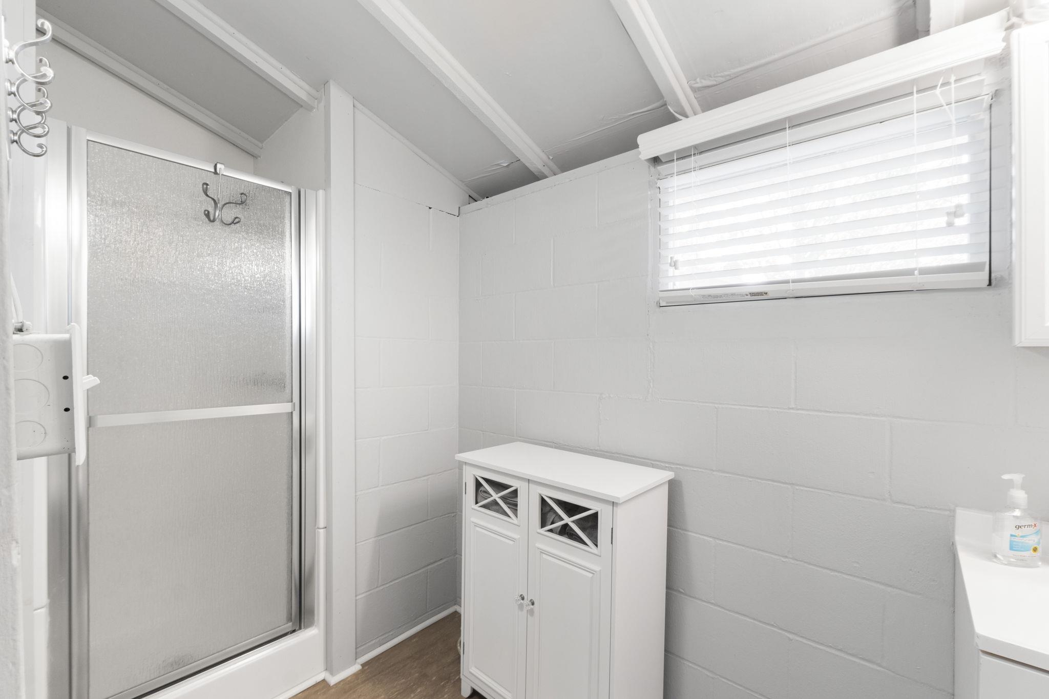 Photo 17 of 320 Lane 120 Hamilton Lk