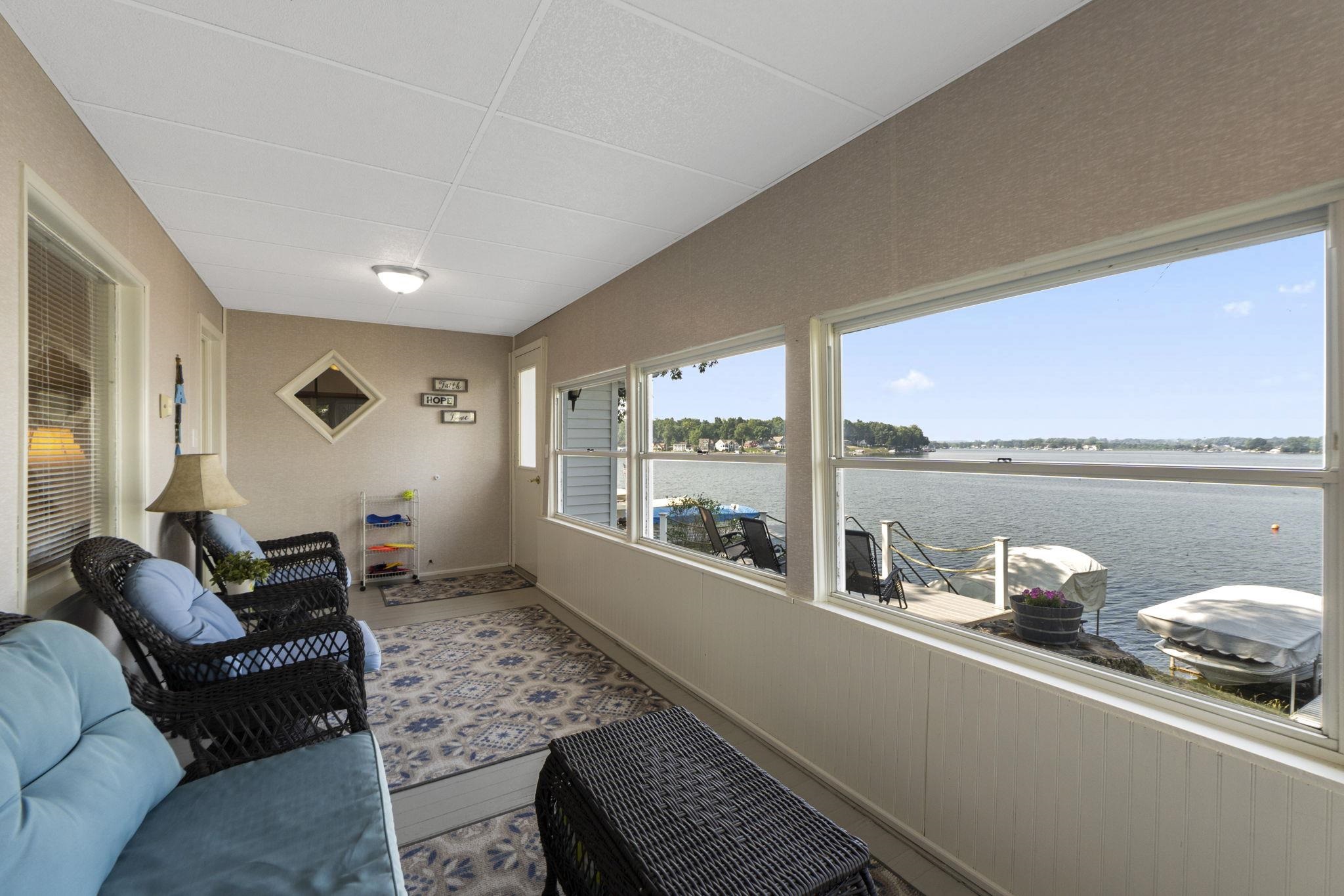 Photo 4 of 320 Lane 120 Hamilton Lk