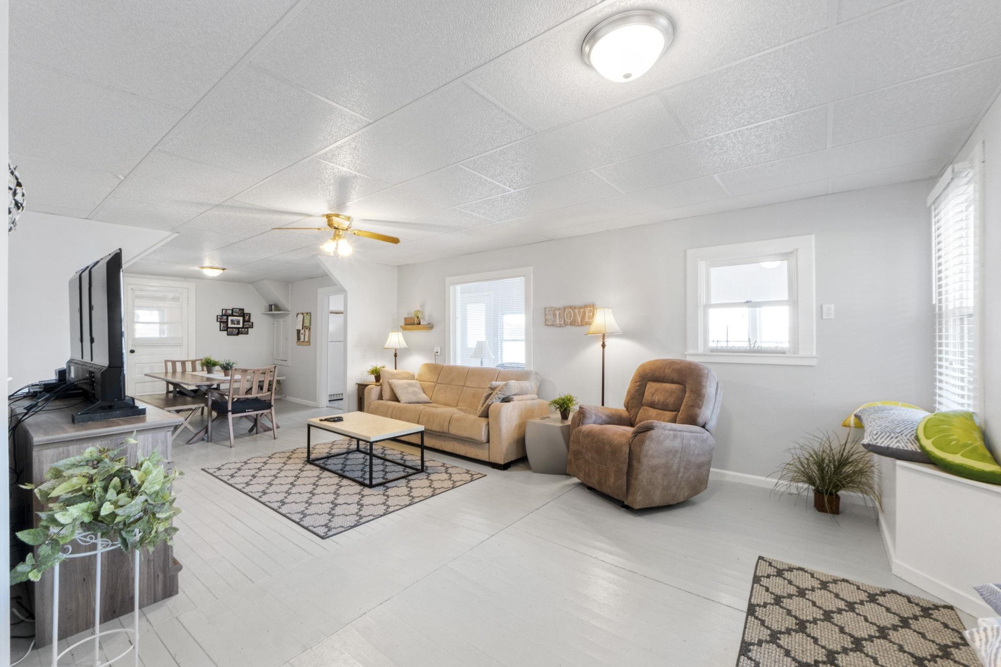 Photo 7 of 320 Lane 120 Hamilton Lk