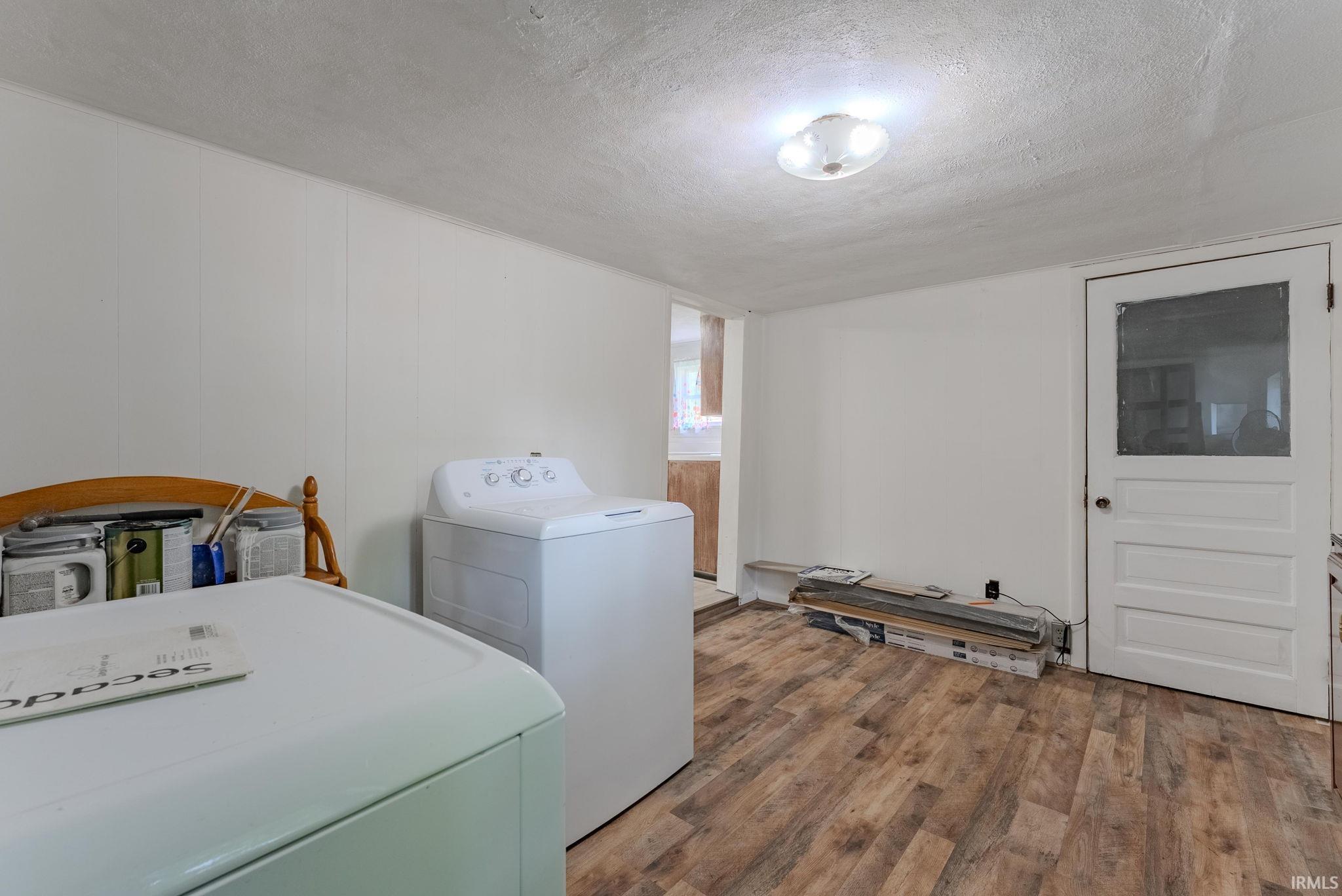 Photo 18 of 283 N Thorne Street