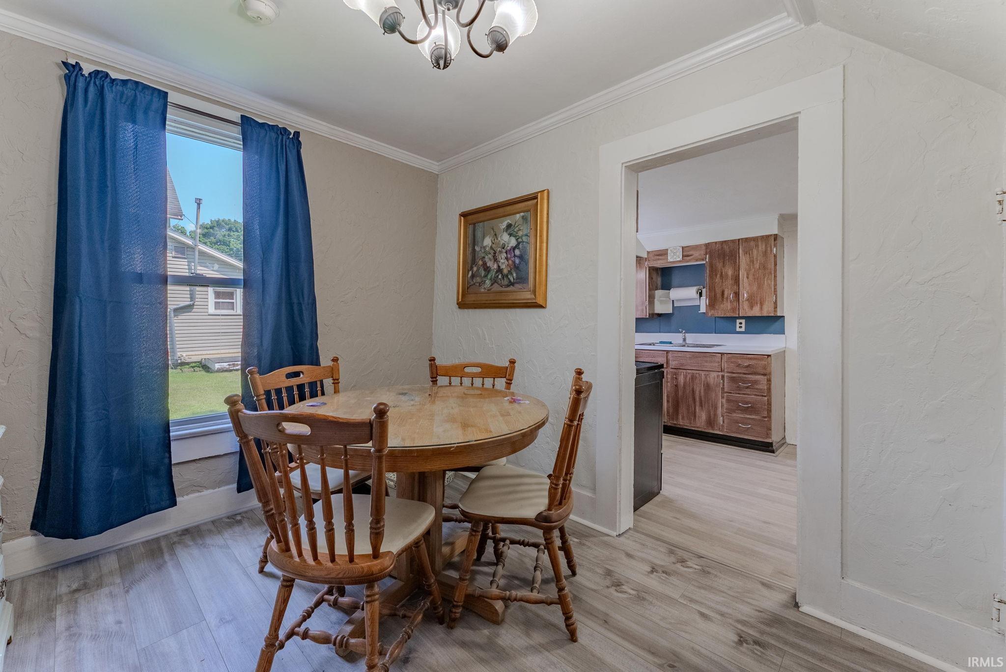 Photo 5 of 283 N Thorne Street