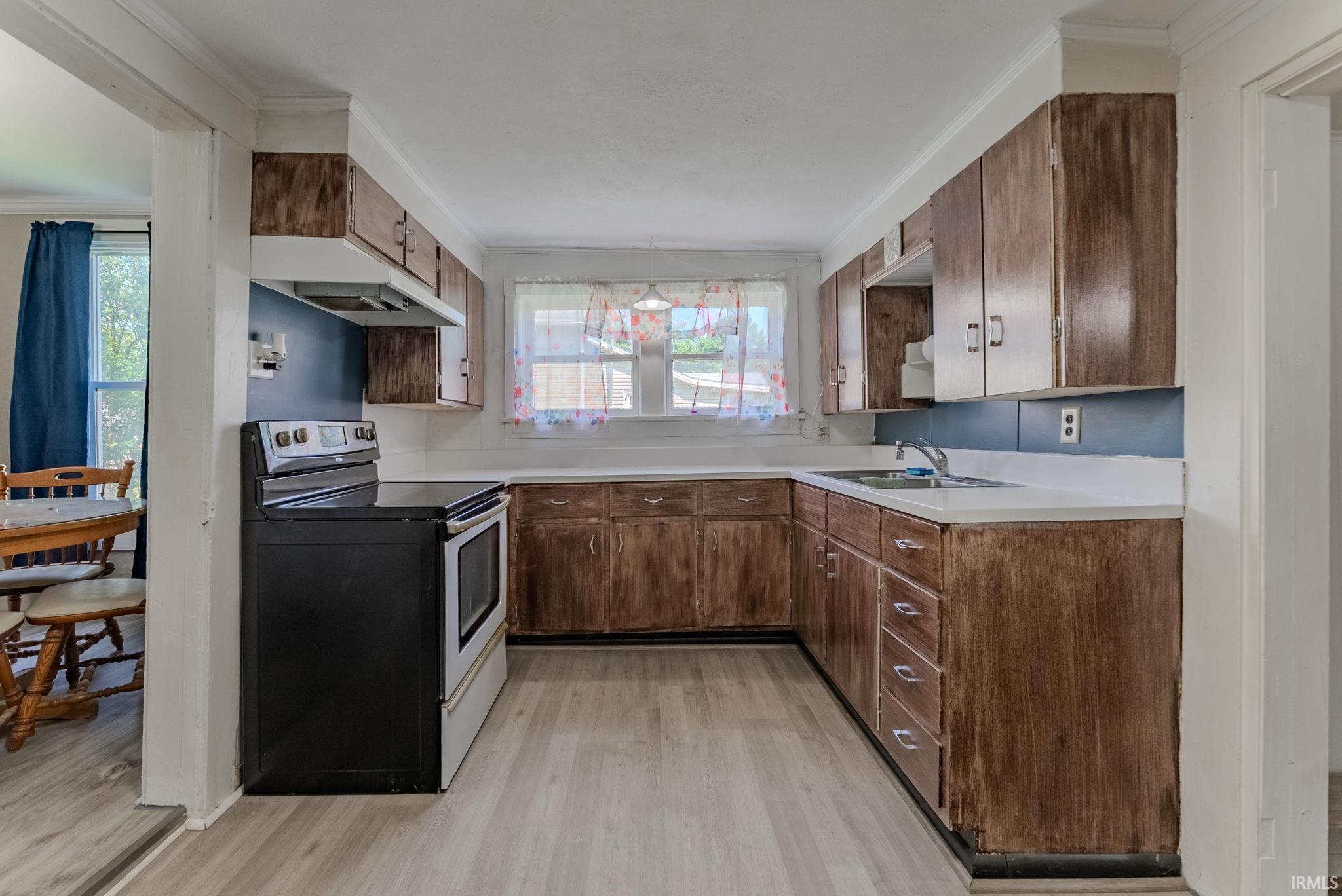 Photo 9 of 283 N Thorne Street