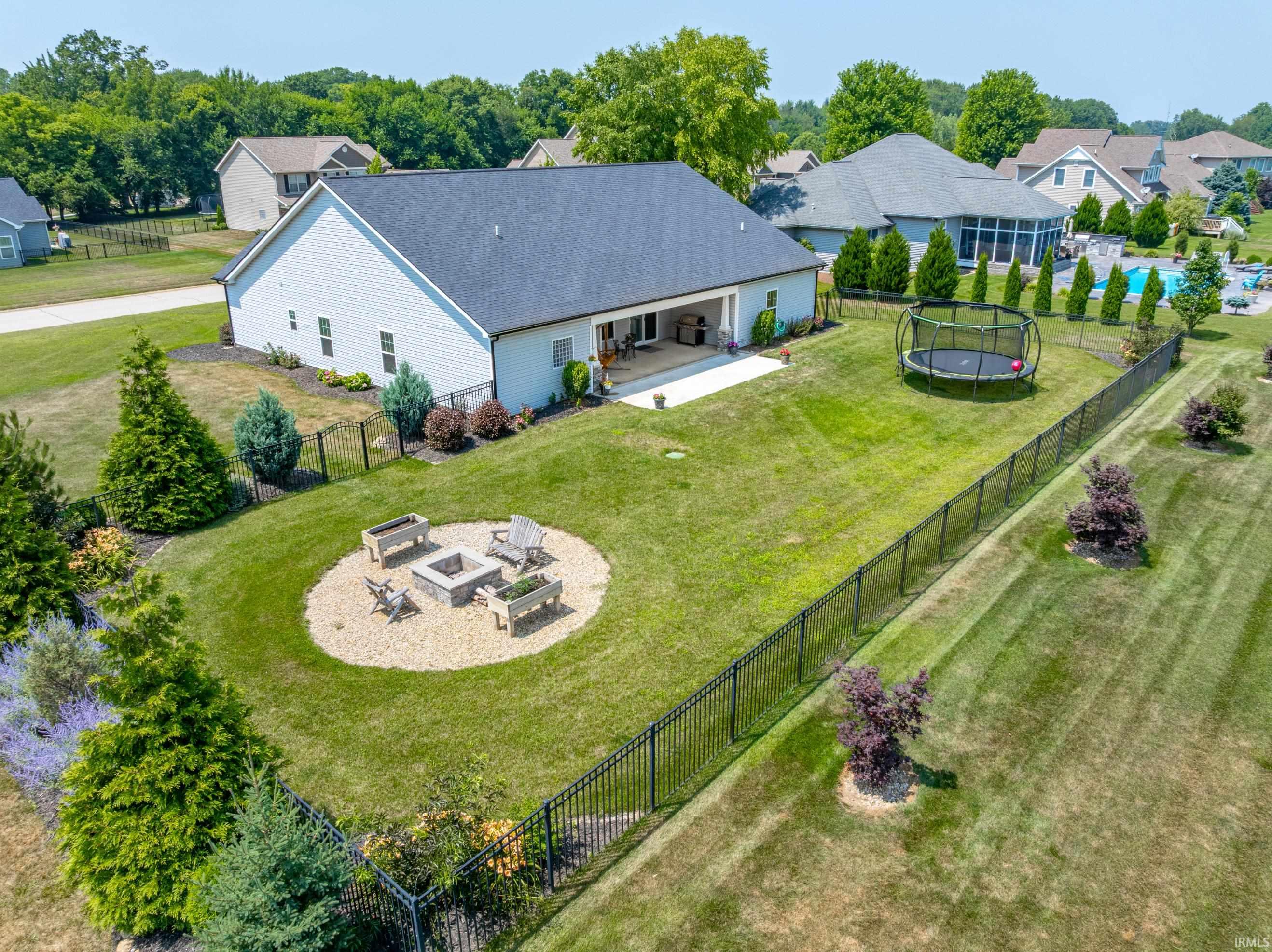 Photo 4 of 1388 S Honeybee Court