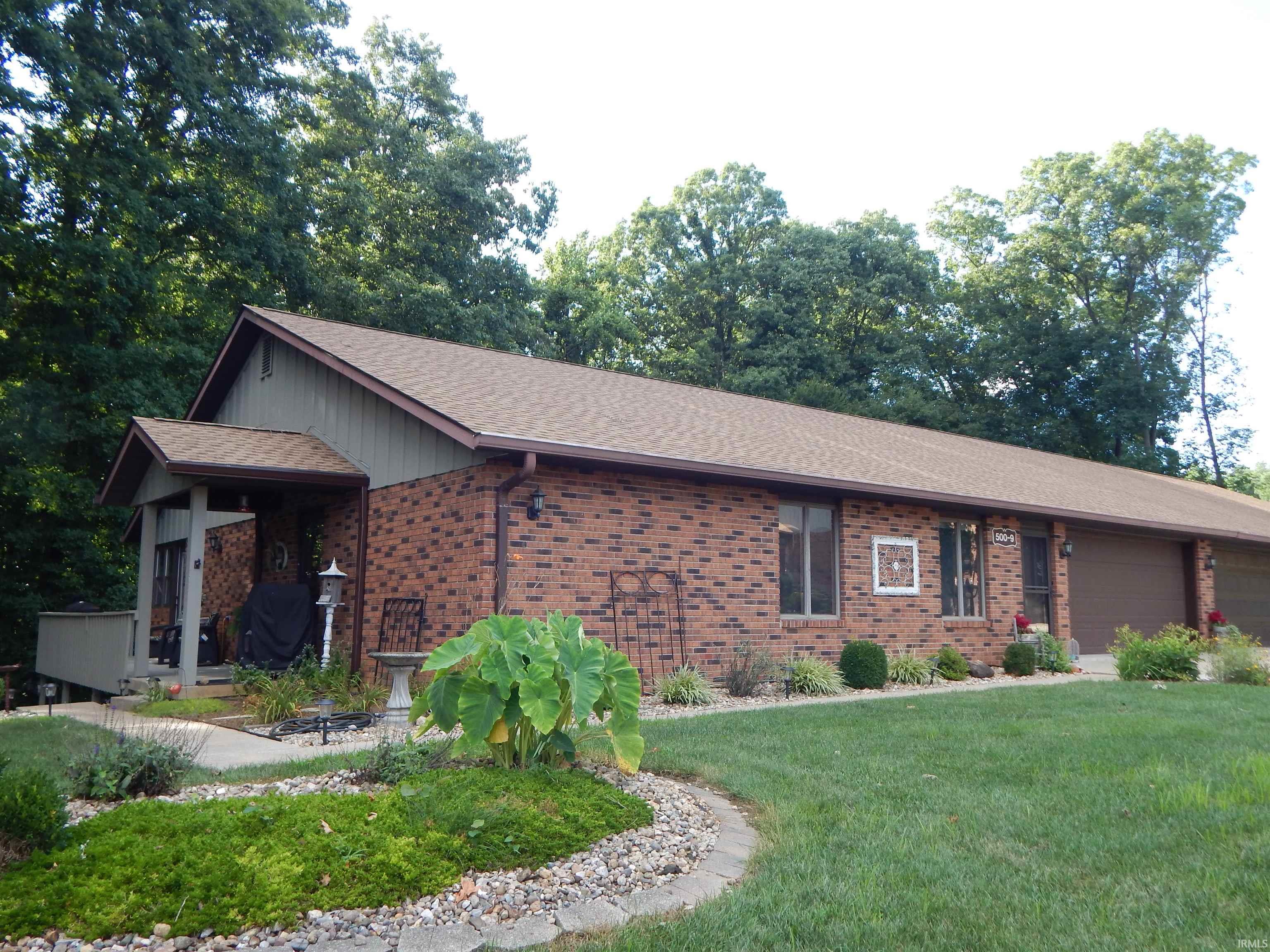 Homes for sale in Bedford, IN | 500 9 Greentree Dr, Bedford, IN 47421 | MLS# 202527705