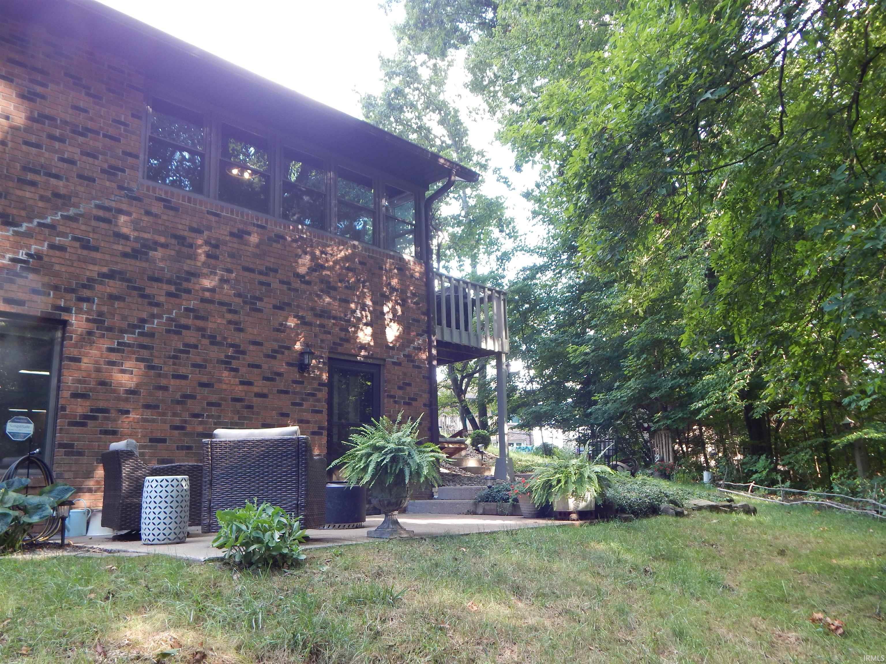 Homes for sale in Bedford, IN | 500 9 Greentree Dr, Bedford, IN 47421 | MLS# 202527705