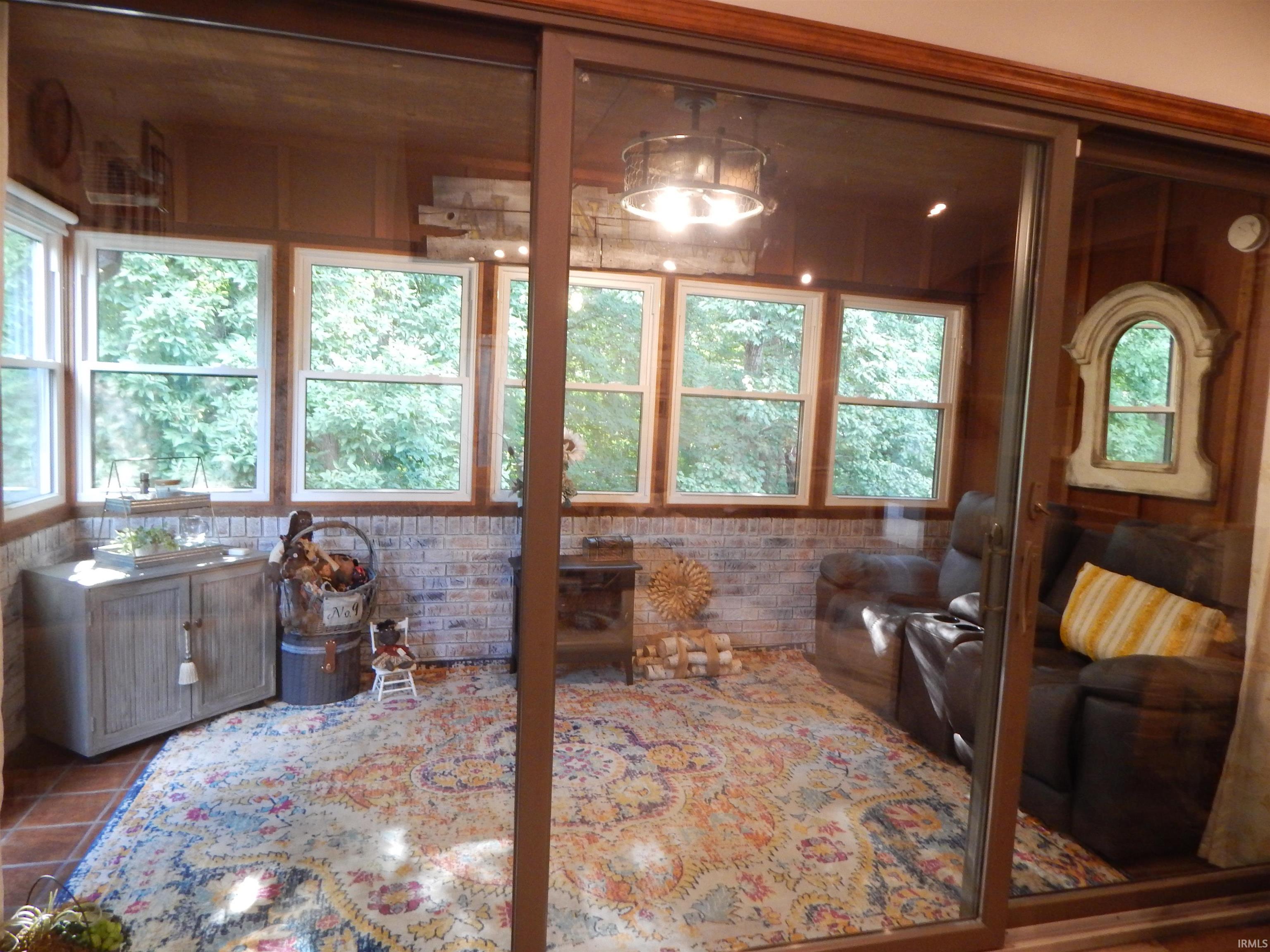 Homes for sale in Bedford, IN | 500-9 Greentree Dr, Bedford, IN 47421 | MLS# 202527705