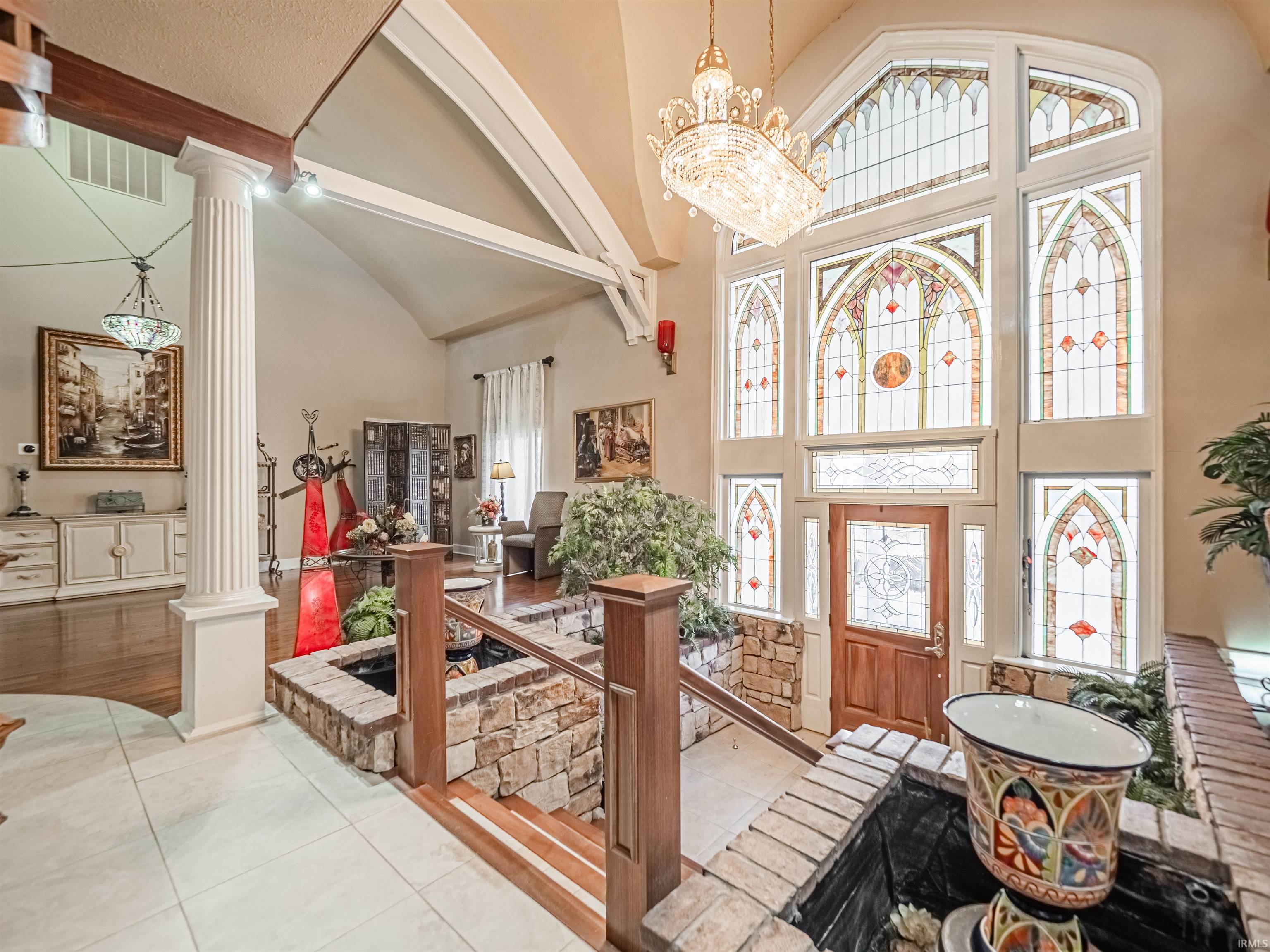 Homes for sale in Newburgh, IN | 101 E Jennings St #E, Newburgh, IN 47630 | MLS# 202527809