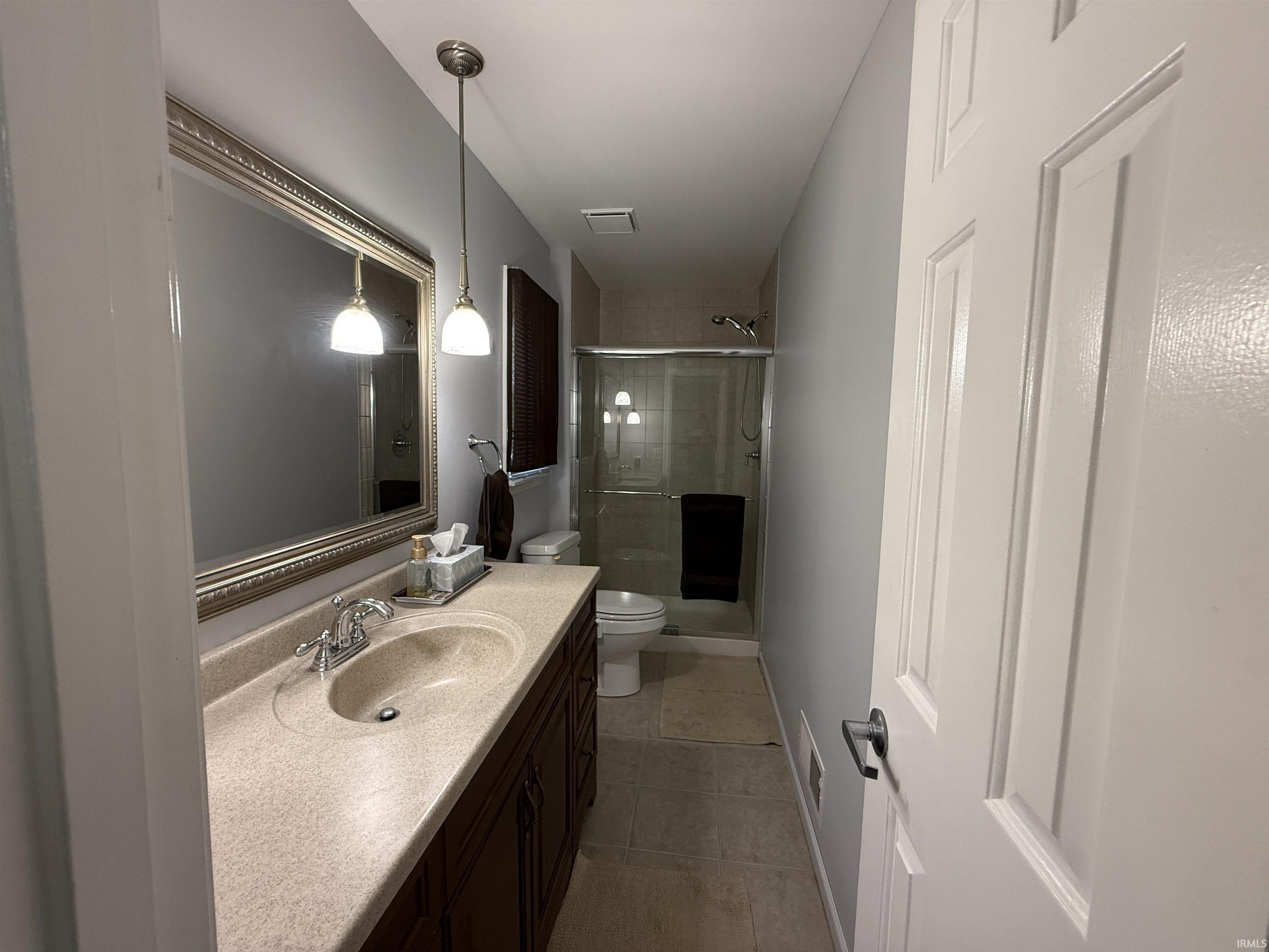 Photo 14 of 202 Edglink Drive