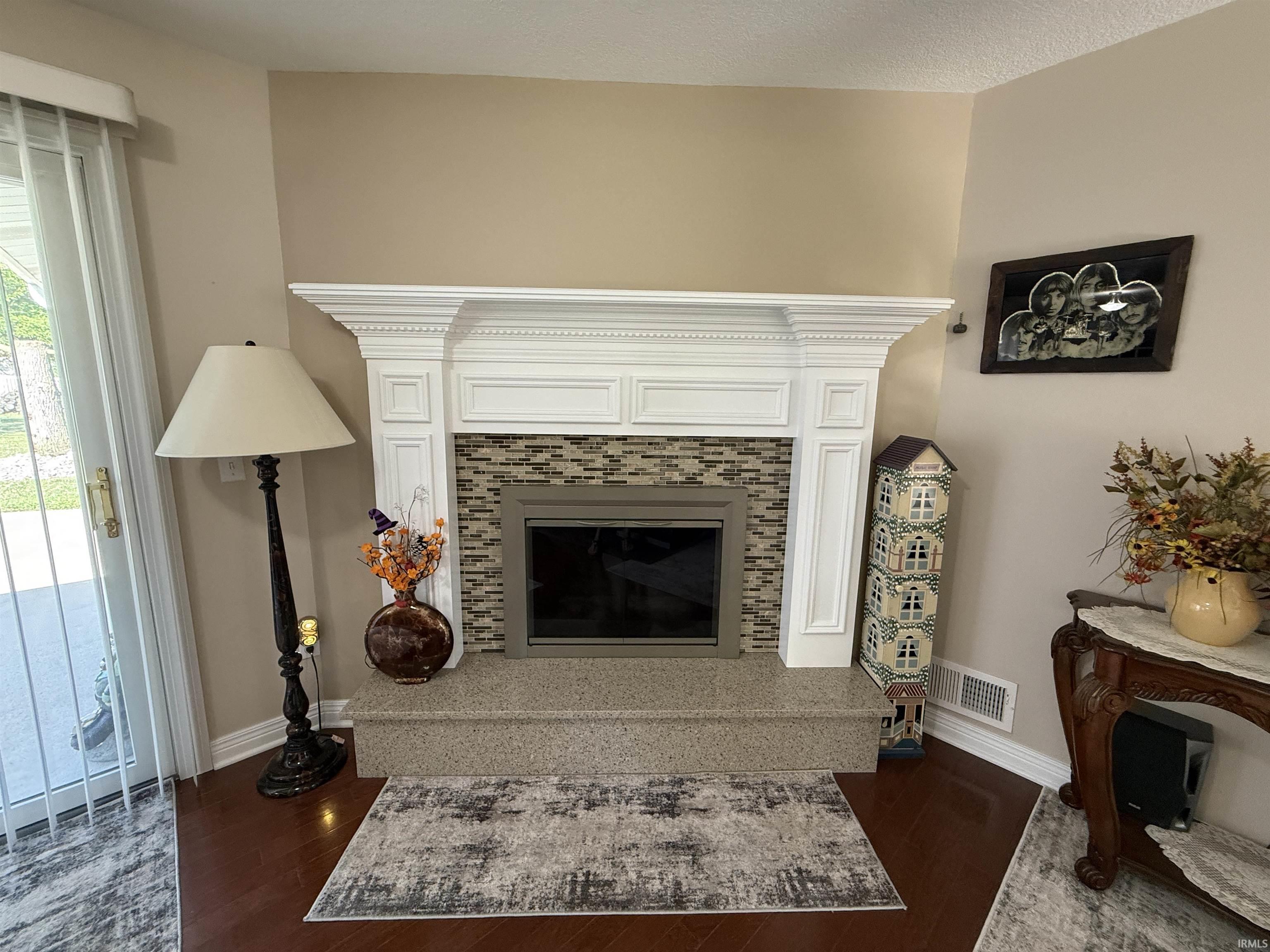 Photo 15 of 202 Edglink Drive