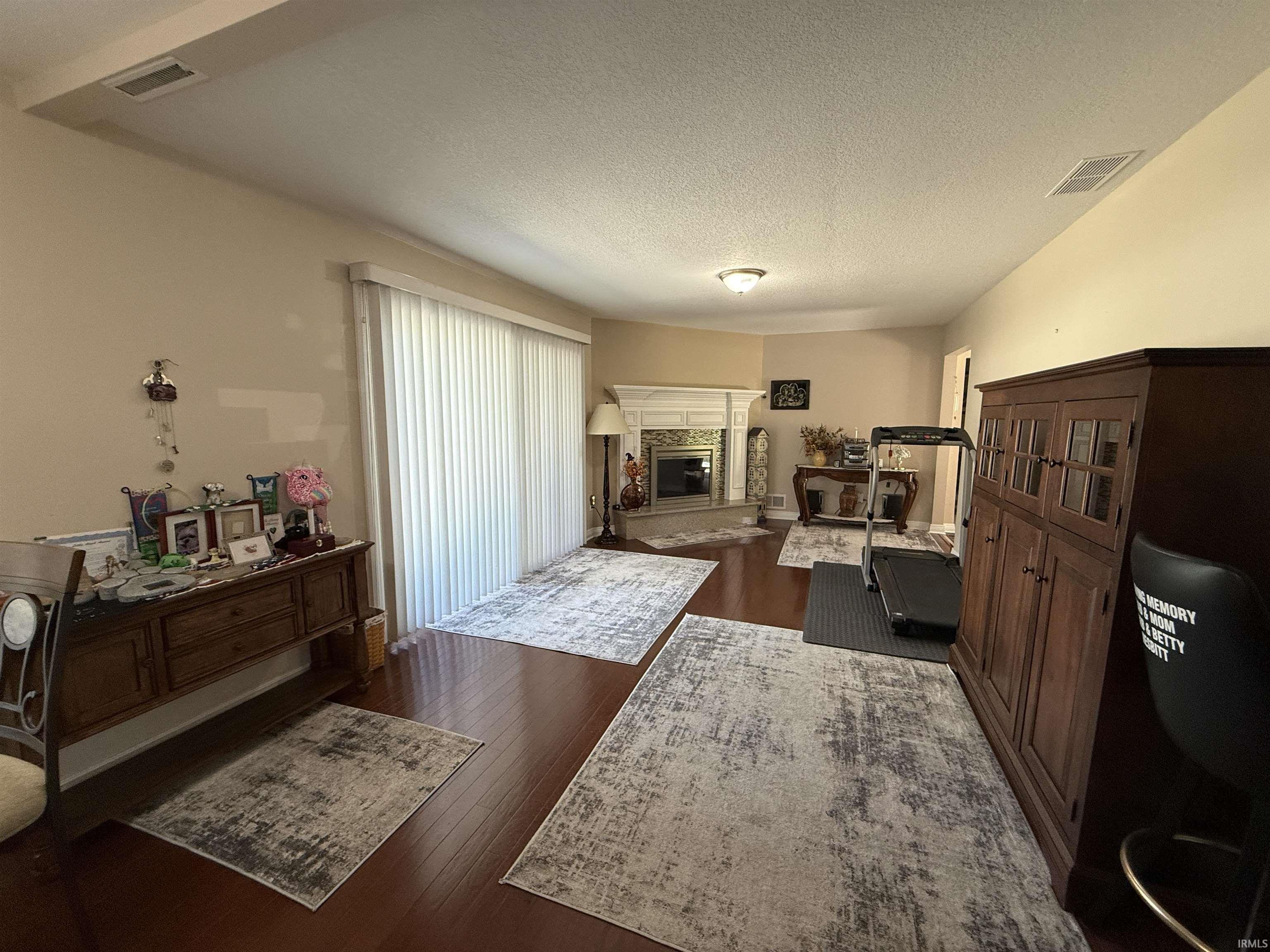 Photo 17 of 202 Edglink Drive