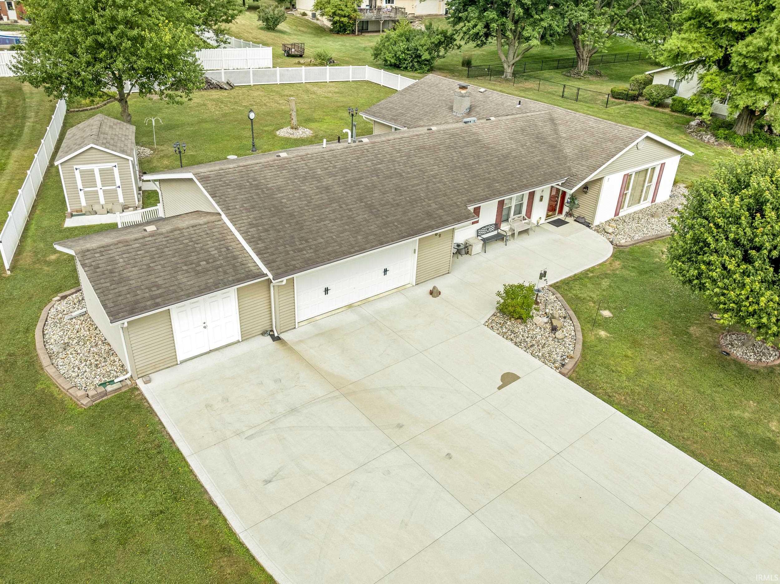 Photo 30 of 202 Edglink Drive