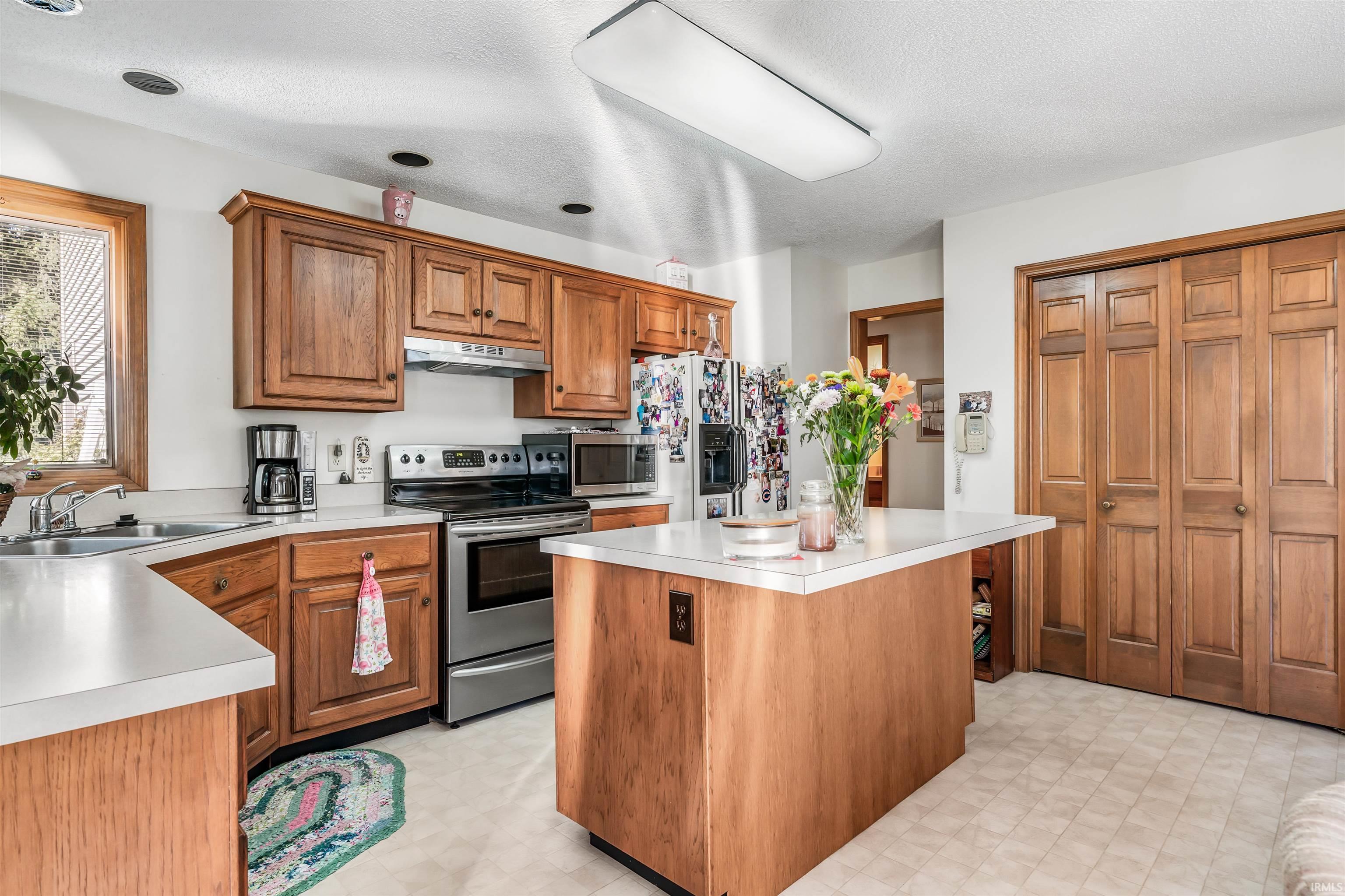 Photo 12 of 3707 Well Meadow Place