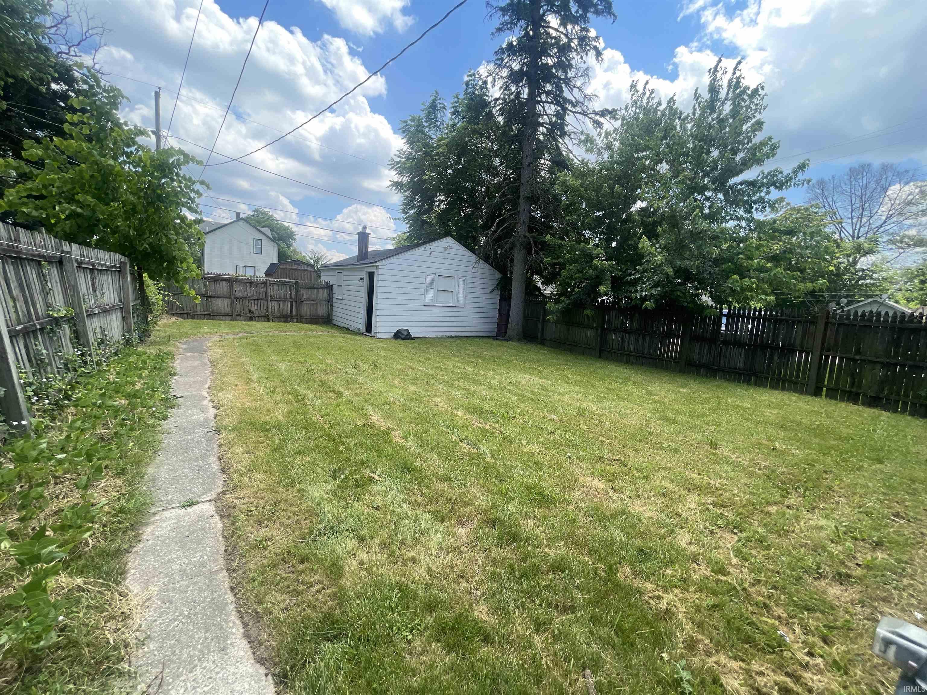 Photo 8 of 3221 Bowser Avenue