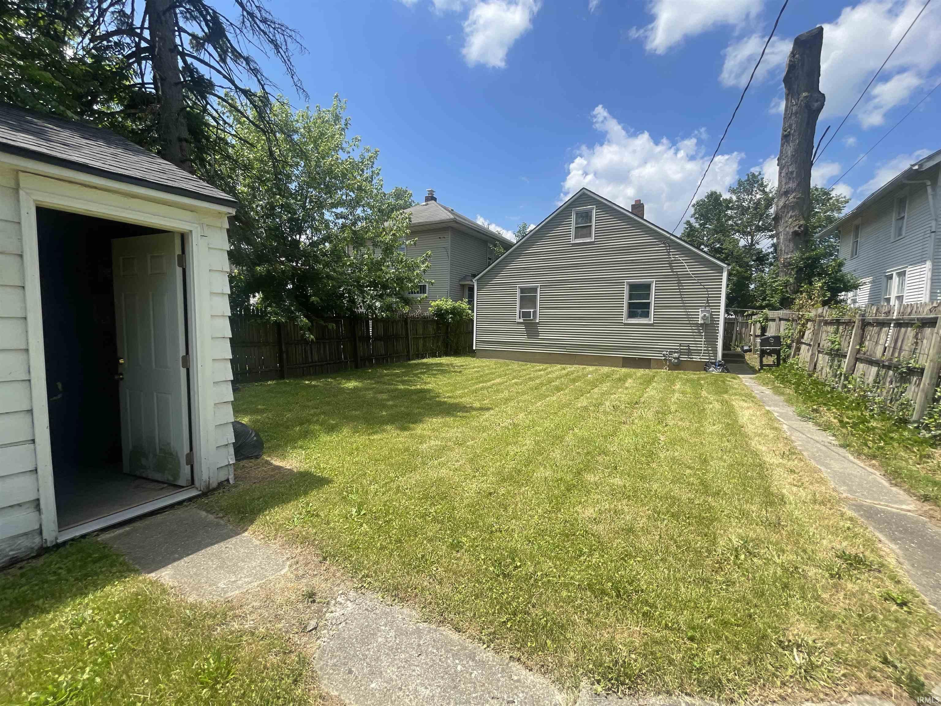 Photo 9 of 3221 Bowser Avenue