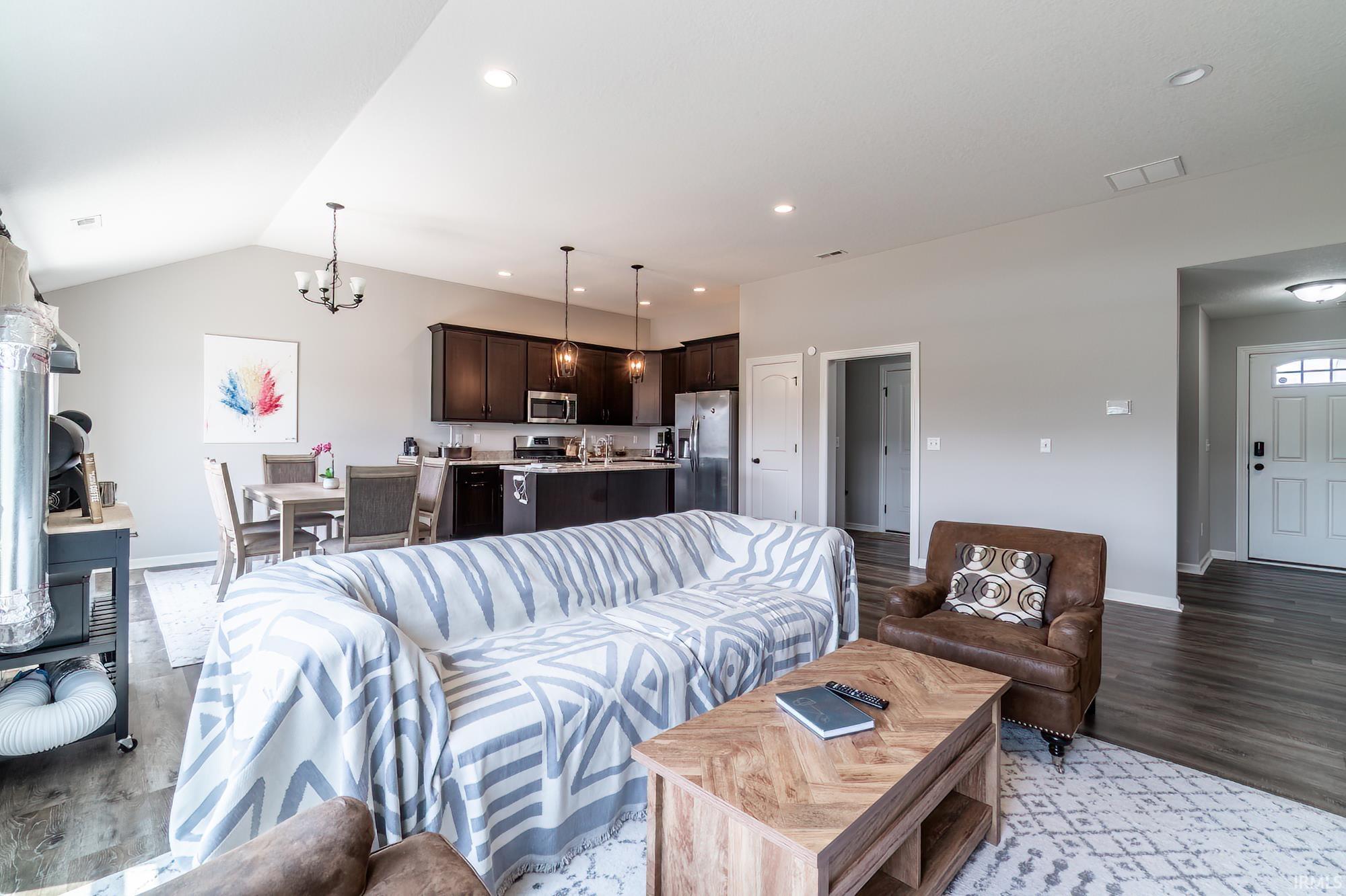 Homes for sale in Fort Wayne, IN | 940 Mayrock Dr, Fort Wayne, IN 46818 | MLS# 202527893