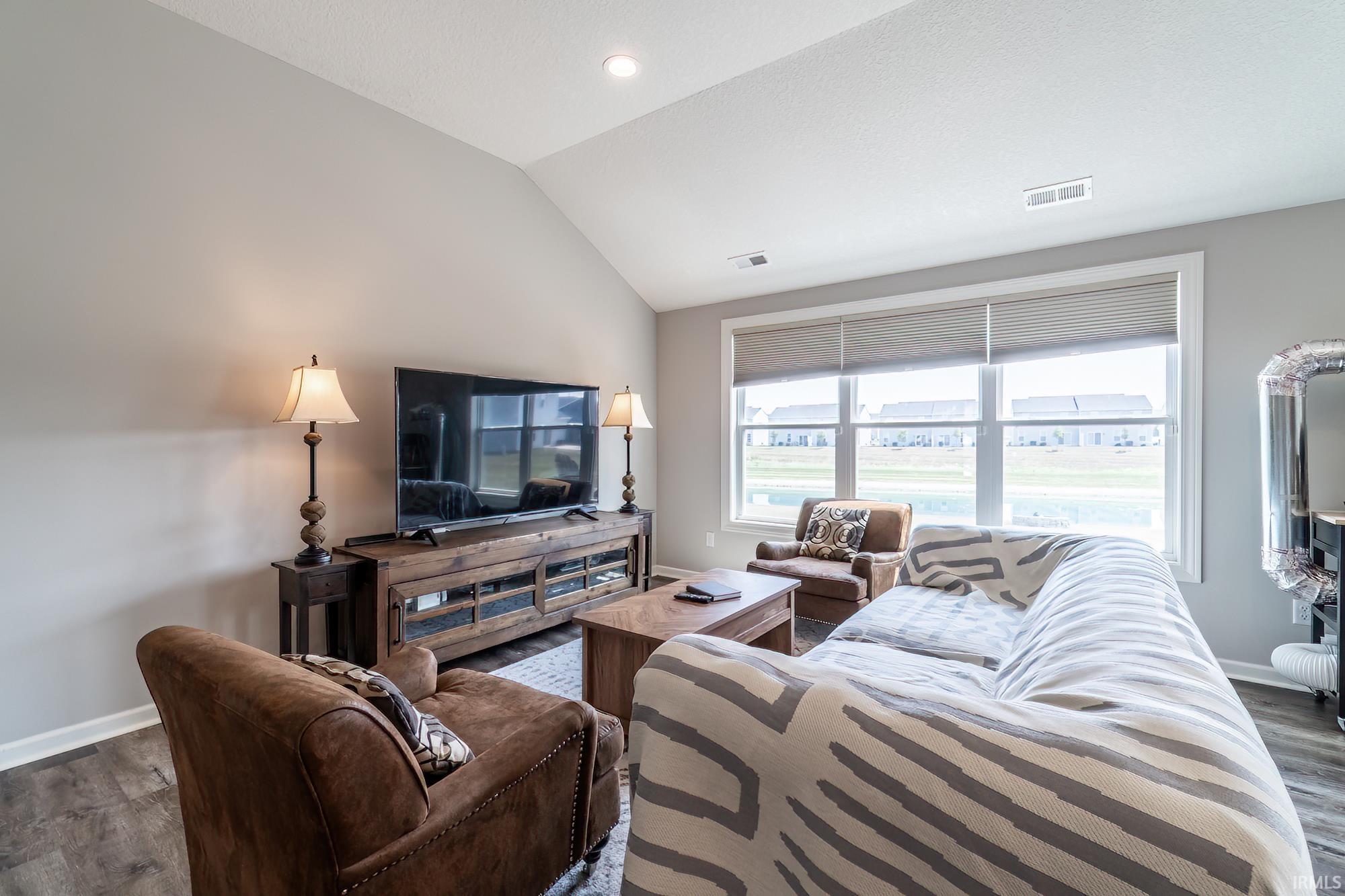 Homes for sale in Fort Wayne, IN | 940 Mayrock Dr, Fort Wayne, IN 46818 | MLS# 202527893