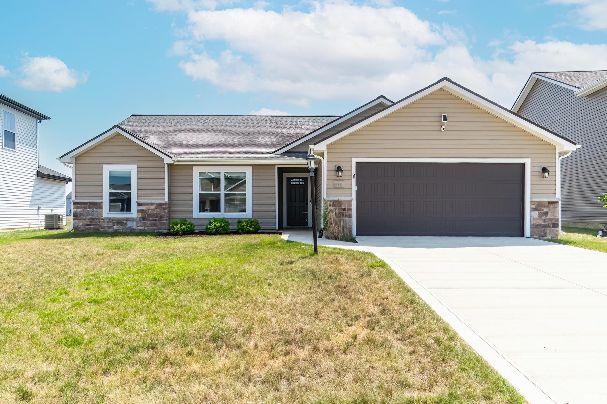 Homes for sale in Fort Wayne, IN | 940 Mayrock Dr, Fort Wayne, IN 46818 | MLS# 202527893