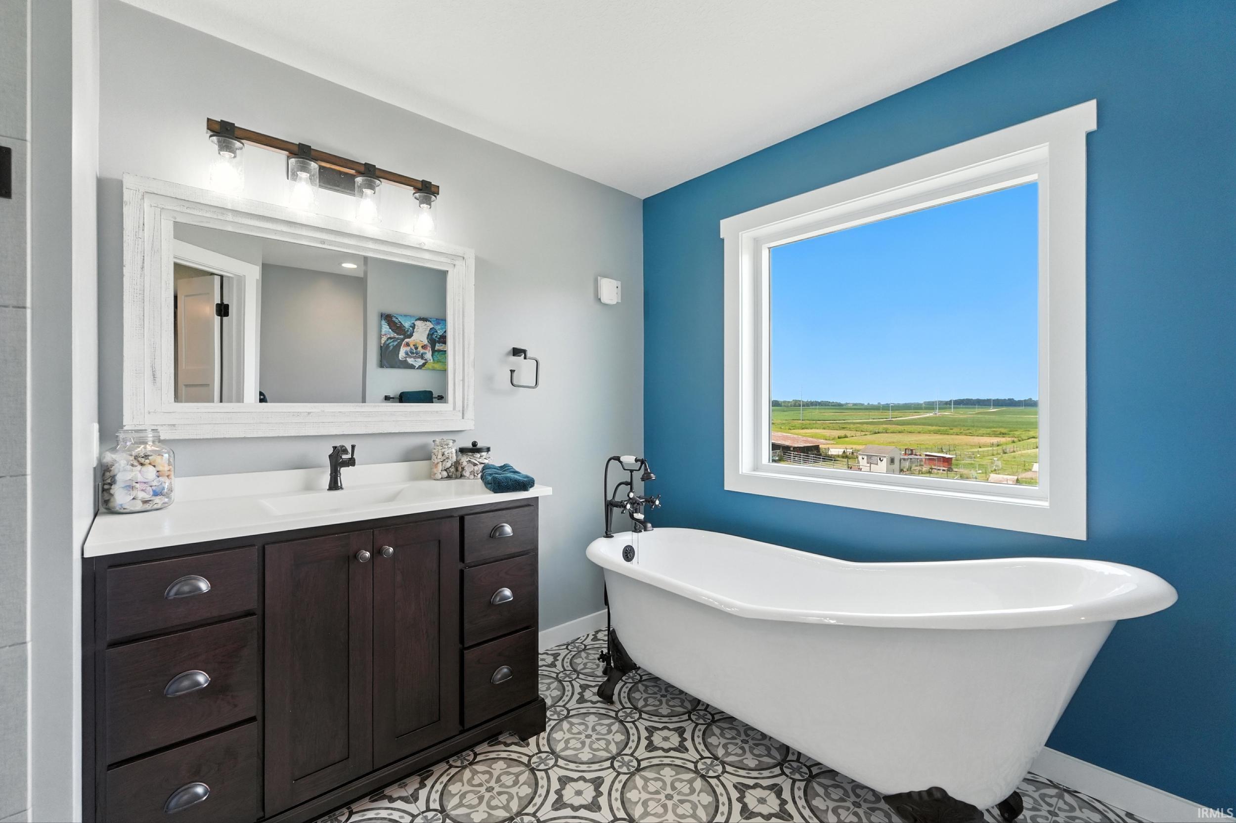 Photo 16 of 10744 N County Line Road