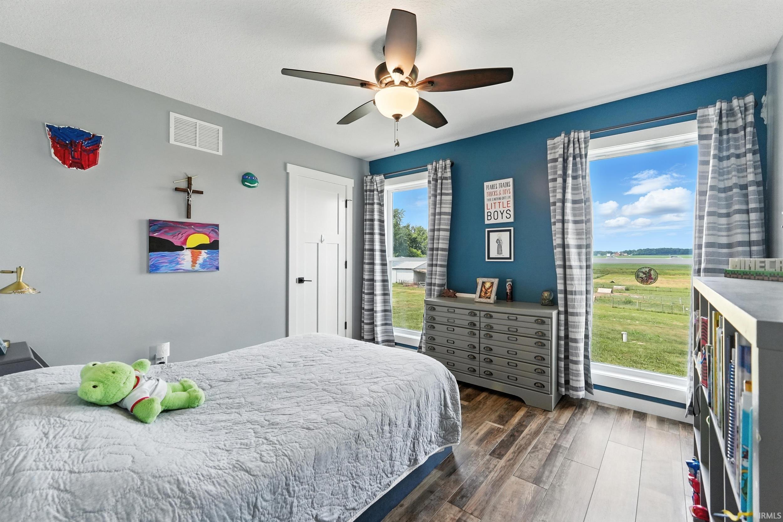 Photo 17 of 10744 N County Line Road