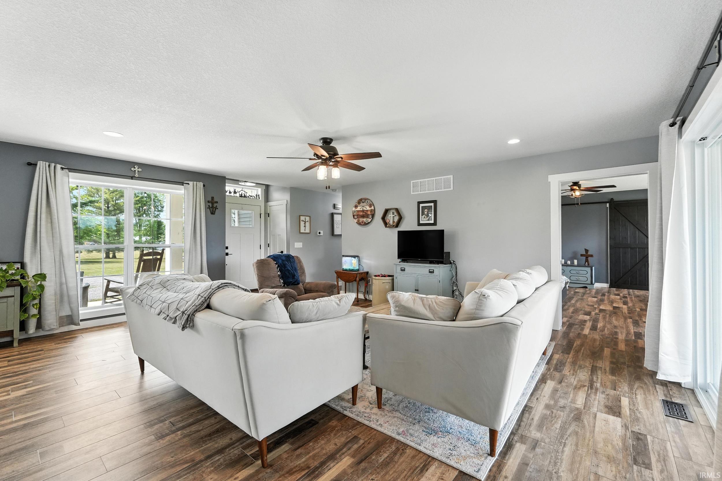 Photo 8 of 10744 N County Line Road