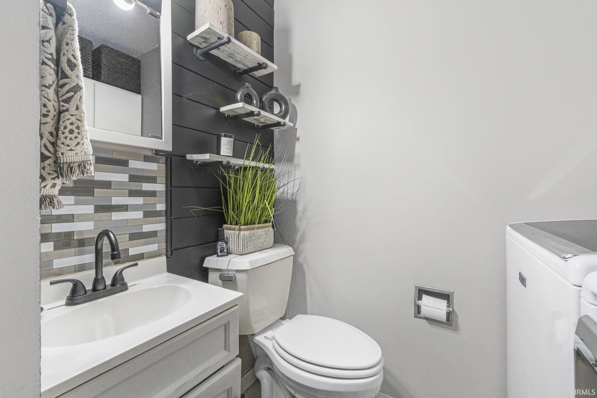 Photo 19 of 6309 Arnel Avenue