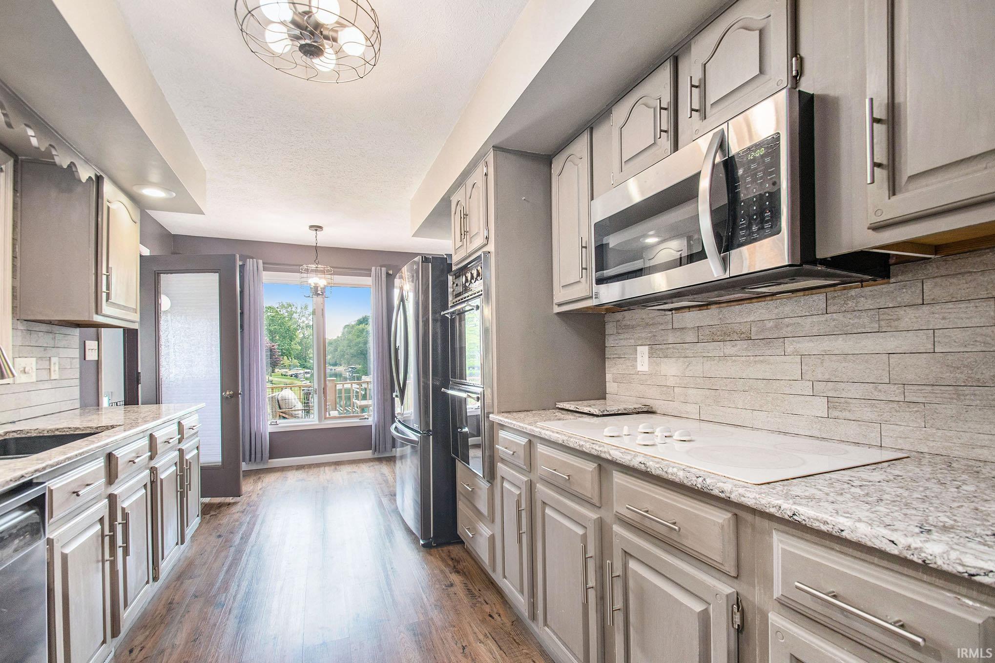 Photo 6 of 21330 Echo Lane